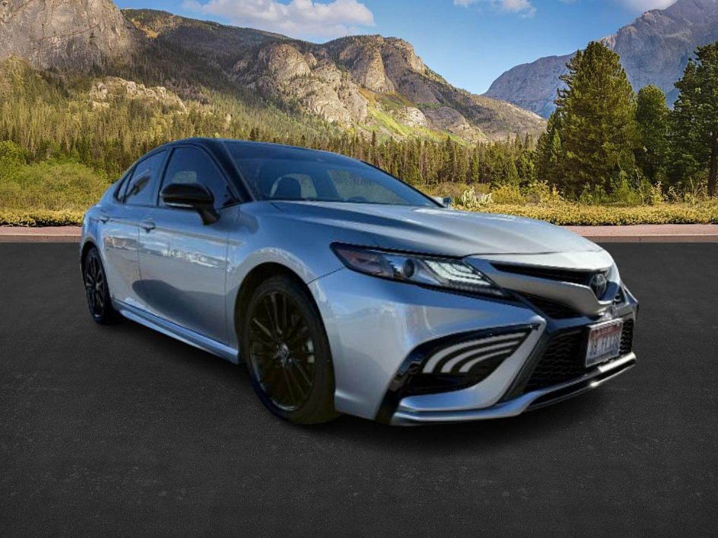 2021 SILVER /Cockpit Red, leather Toyota Camry (4T1K61BK7MU) with an 25L L4 DOHC 16V engine, Automatic transmission, located at 1175 N Woodruff Ave, Idaho Falls, ID, 83401, 43.506901, -111.999657 - At Timberline Auto, finding a great deal on your next vehicle is always easy! Our experienced sales staff's goal is to help find you the right vehicle at the right price! Our knowledgeable finance department has options for almost any credit score. We offer extended service contract options to prote - Photo#6