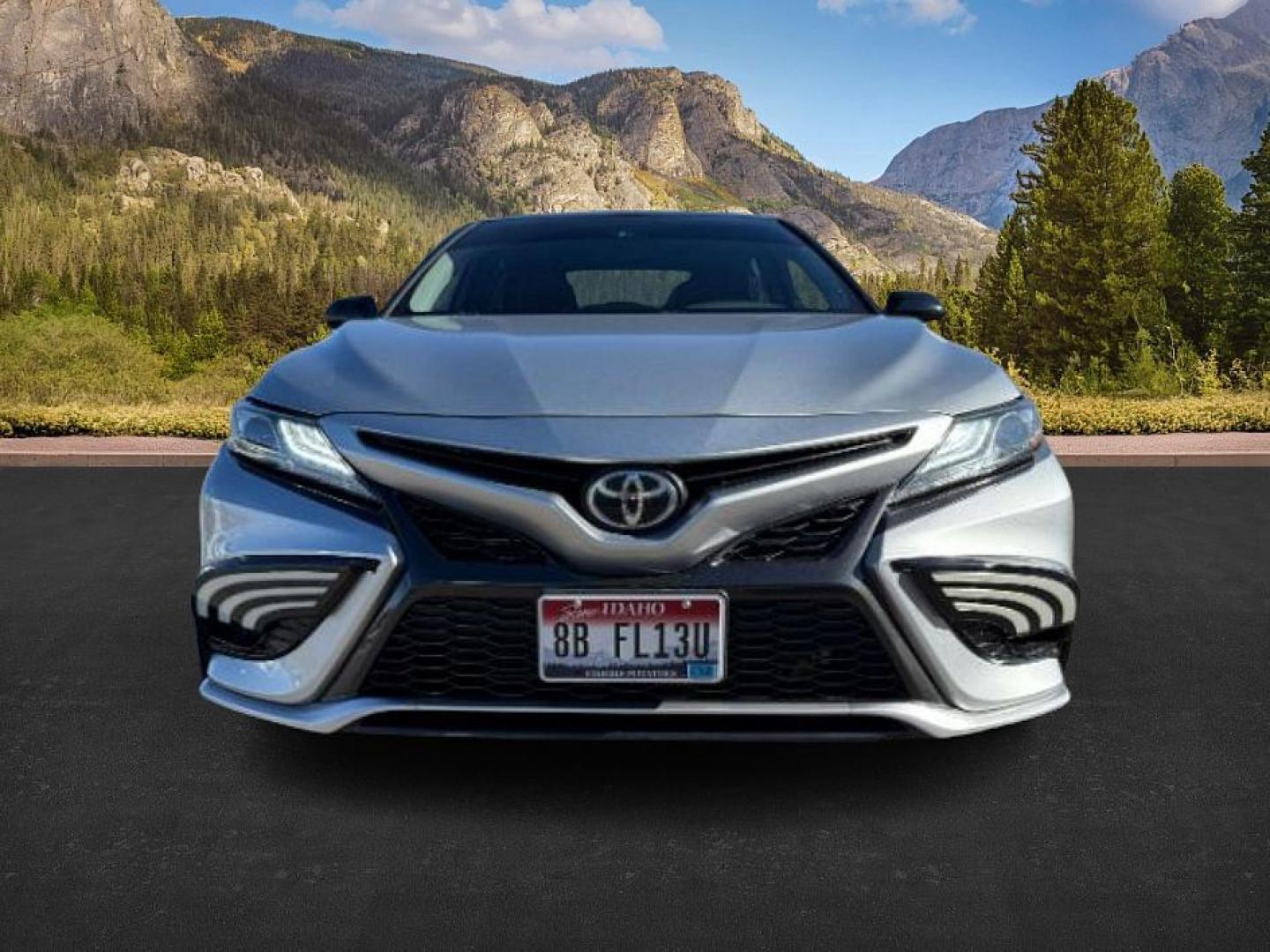 2021 SILVER /Cockpit Red, leather Toyota Camry (4T1K61BK7MU) with an 25L L4 DOHC 16V engine, Automatic transmission, located at 1175 N Woodruff Ave, Idaho Falls, ID, 83401, 43.506901, -111.999657 - At Timberline Auto, finding a great deal on your next vehicle is always easy! Our experienced sales staff's goal is to help find you the right vehicle at the right price! Our knowledgeable finance department has options for almost any credit score. We offer extended service contract options to prote - Photo#8