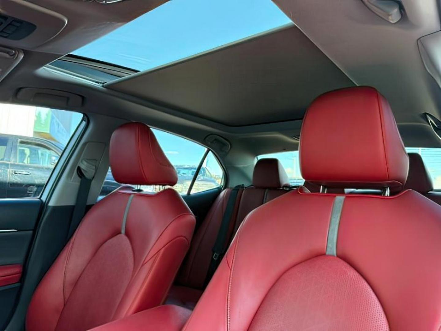 2021 SILVER /Cockpit Red, leather Toyota Camry (4T1K61BK7MU) with an 25L L4 DOHC 16V engine, Automatic transmission, located at 1175 N Woodruff Ave, Idaho Falls, ID, 83401, 43.506901, -111.999657 - At Timberline Auto, finding a great deal on your next vehicle is always easy! Our experienced sales staff's goal is to help find you the right vehicle at the right price! Our knowledgeable finance department has options for almost any credit score. We offer extended service contract options to prote - Photo#21