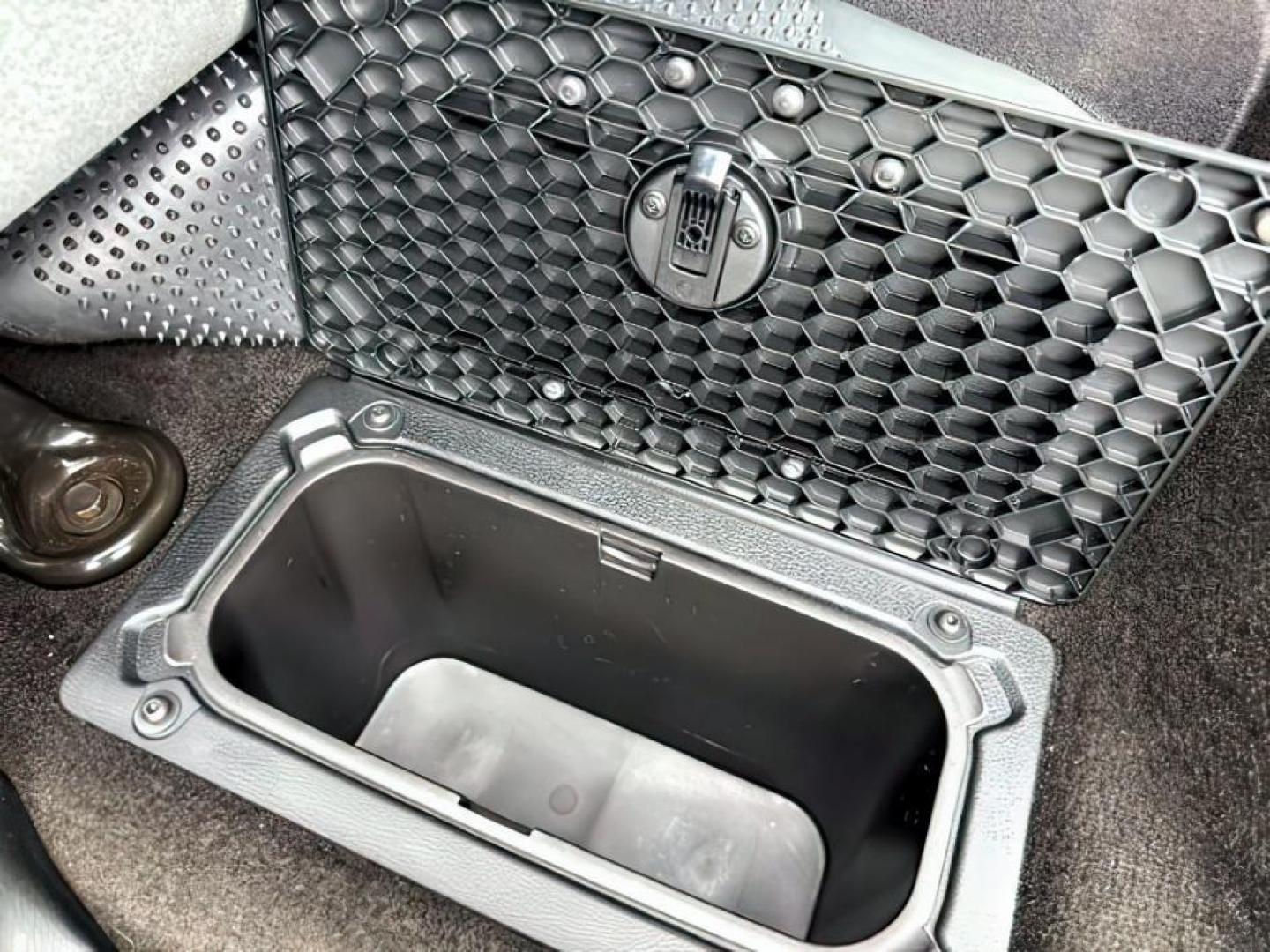 2017 GRAY /Diesel Grey/Black Ram 1500 (1C6RR7LG5HS) with an Pentastar 36L V-6 DOHC engine, Automatic transmission, located at 1175 N Woodruff Ave, Idaho Falls, ID, 83401, 43.506901, -111.999657 - At Timberline Auto, finding a great deal on your next vehicle is always easy! Our experienced sales staff's goal is to help find you the right vehicle at the right price! Our knowledgeable finance department has options for almost any credit score. We offer extended service contract options to prote - Photo#22