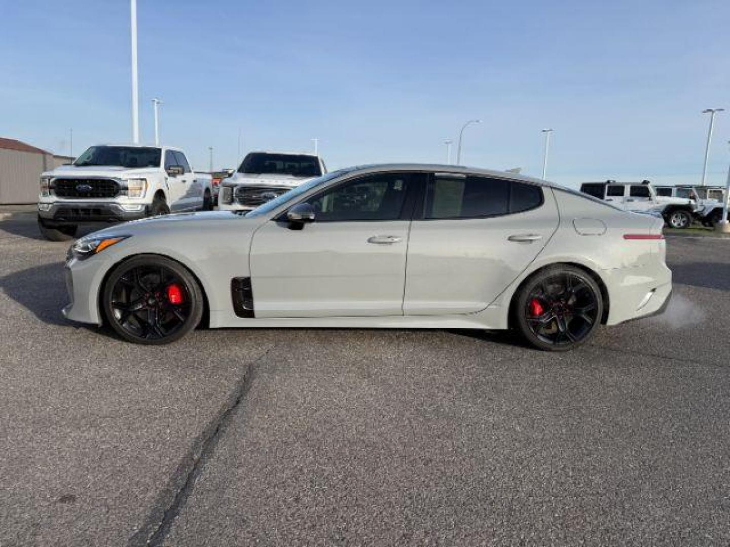 2020 CERAMIC GRAY /Black KIA Stinger (KNAE55LC5L6) with an LAMBDA II 33L V-6 gasoline direct injection engine, Automatic transmission, located at 1175 N Woodruff Ave, Idaho Falls, ID, 83401, 43.506901, -111.999657 - At Timberline Auto, finding a great deal on your next vehicle is always easy! Our experienced sales staff's goal is to help find you the right vehicle at the right price! Our knowledgeable finance department has options for almost any credit score. We offer extended service contract options to prote - Photo#1