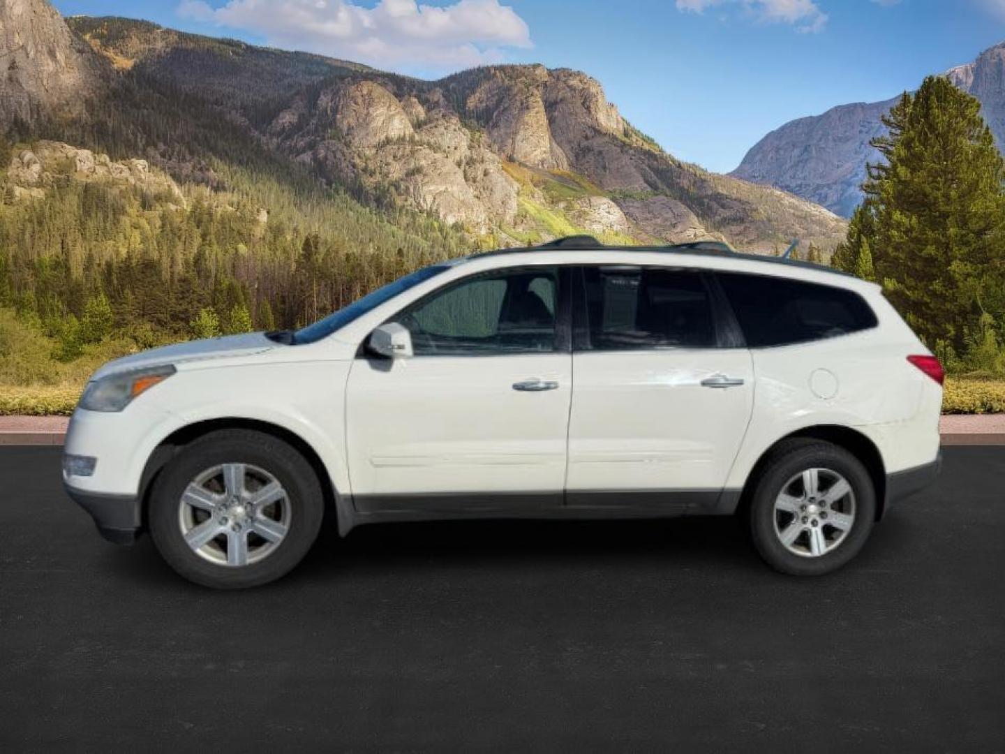 2010 Summit White /Ebony Chevrolet Traverse (1GNLVGED9AJ) with an 36L V-6 gasoline direct injection engine, Automatic transmission, located at 1175 N Woodruff Ave, Idaho Falls, ID, 83401, 43.506901, -111.999657 - At Timberline Auto, finding a great deal on your next vehicle is always easy! Our experienced sales staff's goal is to help find you the right vehicle at the right price! Our knowledgeable finance department has options for almost any credit score. We offer extended service contract options to prote - Photo#0