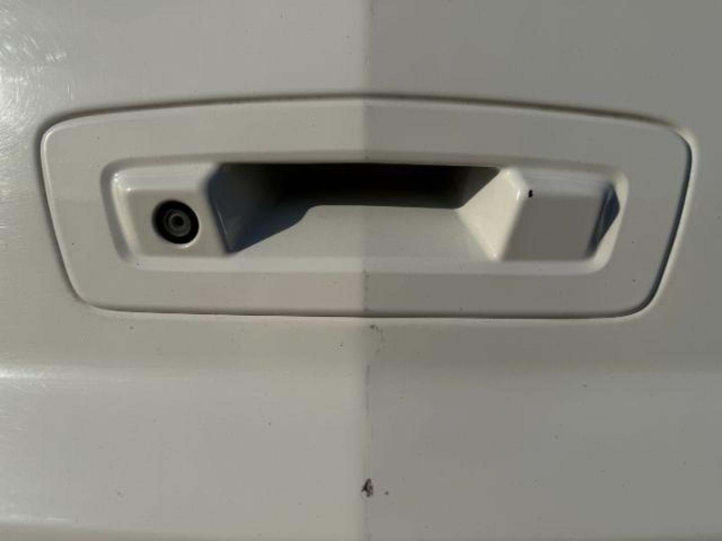 2010 Summit White /Ebony Chevrolet Traverse (1GNLVGED9AJ) with an 36L V-6 gasoline direct injection engine, Automatic transmission, located at 1175 N Woodruff Ave, Idaho Falls, ID, 83401, 43.506901, -111.999657 - At Timberline Auto, finding a great deal on your next vehicle is always easy! Our experienced sales staff's goal is to help find you the right vehicle at the right price! Our knowledgeable finance department has options for almost any credit score. We offer extended service contract options to prote - Photo#29