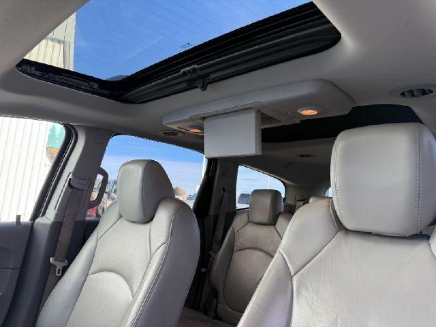 2010 Summit White /Ebony Chevrolet Traverse (1GNLVGED9AJ) with an 36L V-6 gasoline direct injection engine, Automatic transmission, located at 1175 N Woodruff Ave, Idaho Falls, ID, 83401, 43.506901, -111.999657 - At Timberline Auto, finding a great deal on your next vehicle is always easy! Our experienced sales staff's goal is to help find you the right vehicle at the right price! Our knowledgeable finance department has options for almost any credit score. We offer extended service contract options to prote - Photo#44