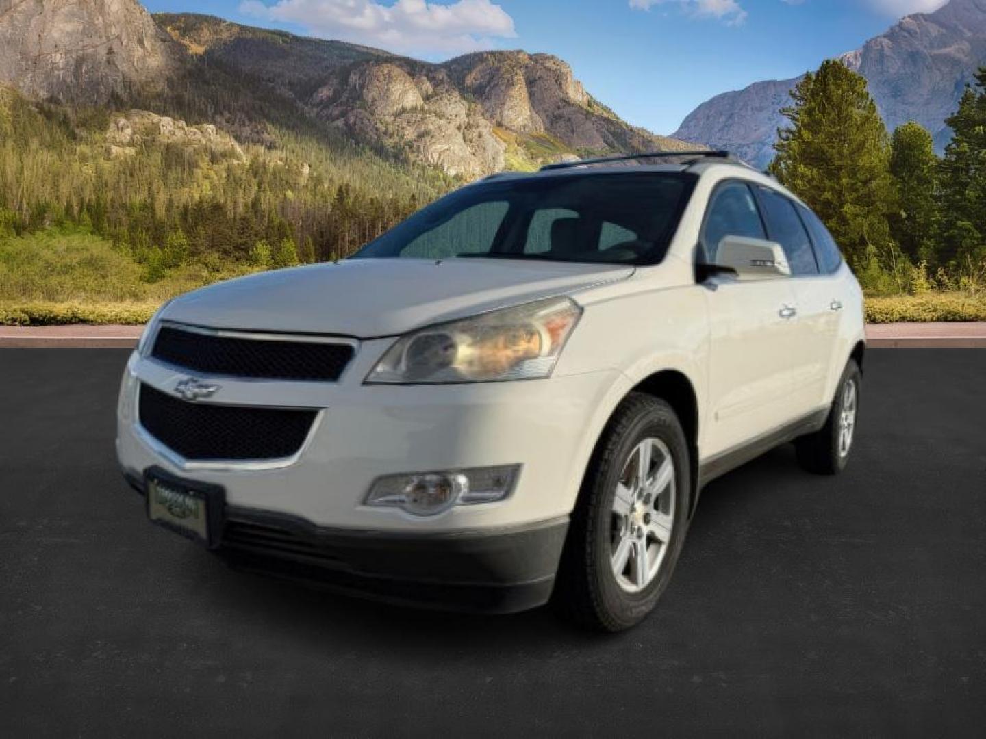 2010 Summit White /Ebony Chevrolet Traverse (1GNLVGED9AJ) with an 36L V-6 gasoline direct injection engine, Automatic transmission, located at 1175 N Woodruff Ave, Idaho Falls, ID, 83401, 43.506901, -111.999657 - At Timberline Auto, finding a great deal on your next vehicle is always easy! Our experienced sales staff's goal is to help find you the right vehicle at the right price! Our knowledgeable finance department has options for almost any credit score. We offer extended service contract options to prote - Photo#0