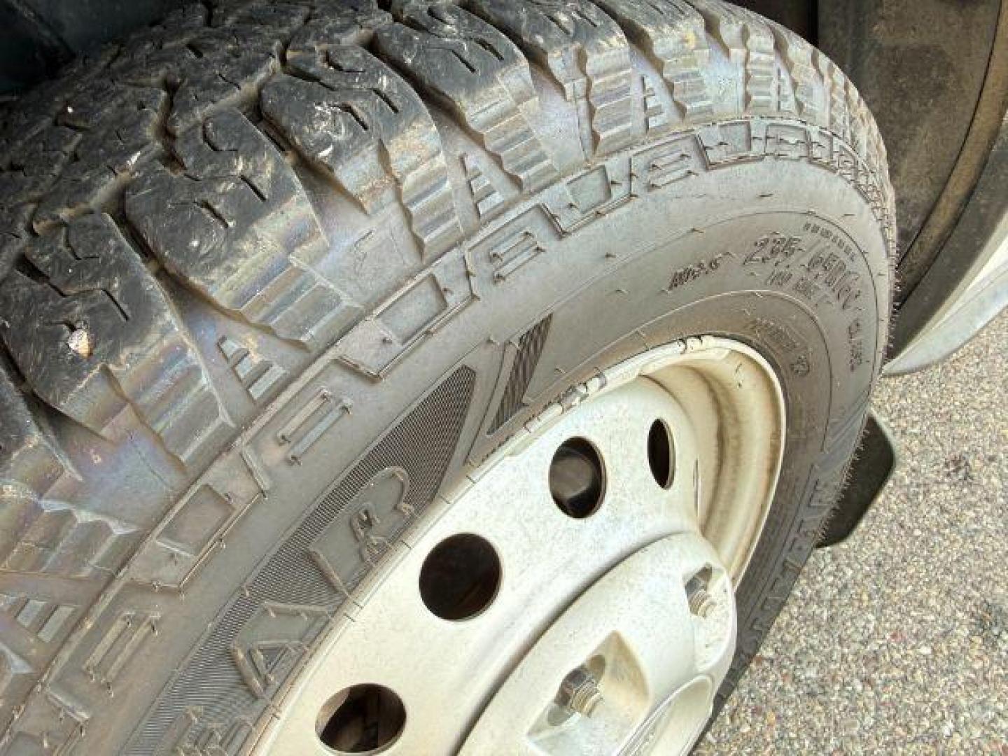 2023 Oxford White /Ebony Ford Transit-350 Passenger Van XLT (1FBAX9C82PK) with an EcoBoost 3.5L V-6 gasoline direct injection engine, AUTOMATIC transmission, located at 1235 N Woodruff Ave., Idaho Falls, 83401, (208) 523-1053, 43.507172, -112.000488 - At Timberline Auto, finding a great deal on your next vehicle is always easy! Our experienced sales staff's goal is to help find you the right vehicle at the right price! Our knowledgeable finance department has options for almost any credit score. We offer extended service contract options to prote - Photo#34