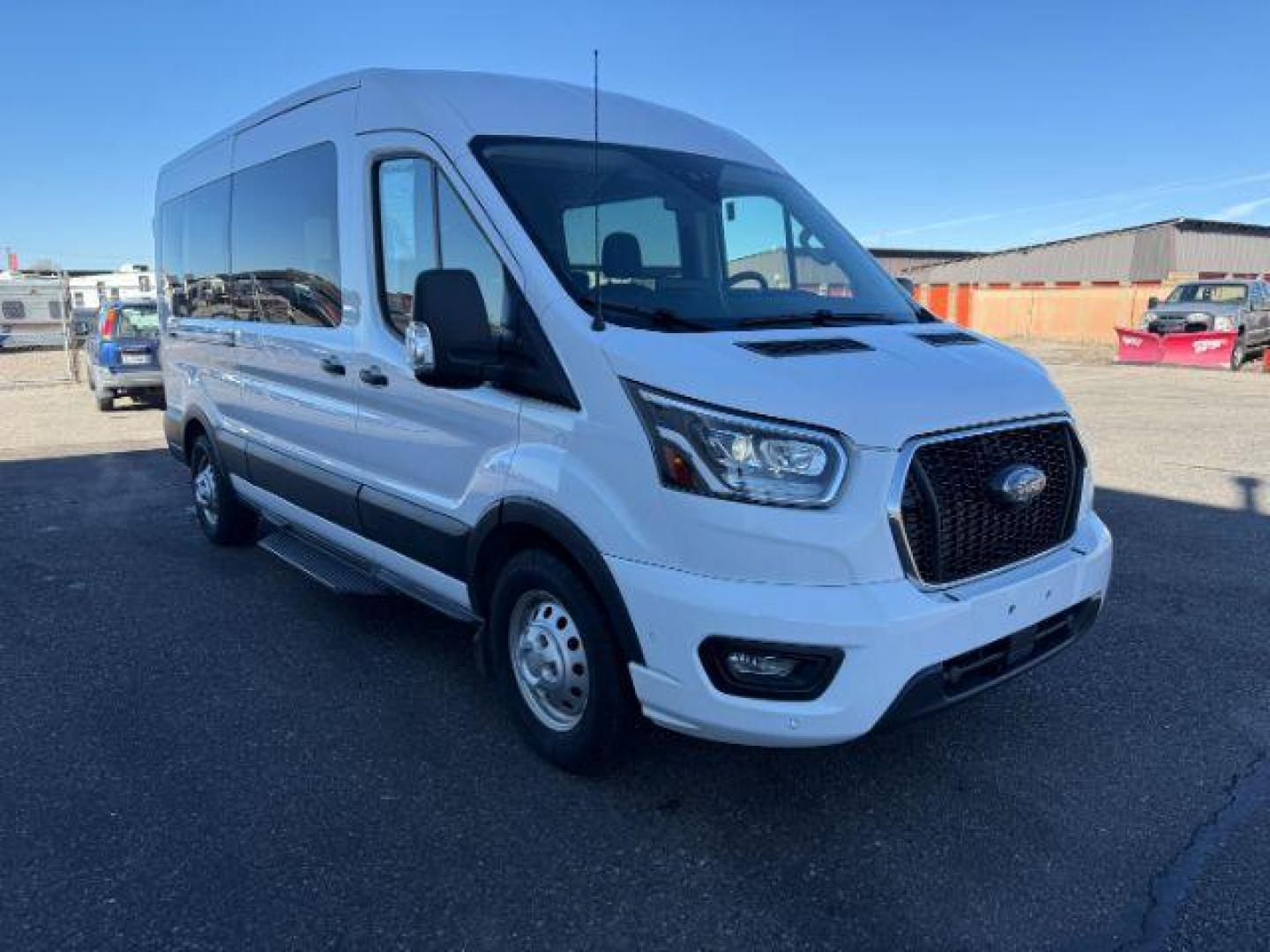 2023 Oxford White /Ebony Ford Transit-350 Passenger Van (1FBAX9C82PK) with an EcoBoost 35L V-6 gasoline direct injection engine, Automatic transmission, located at 1175 N Woodruff Ave, Idaho Falls, ID, 83401, 43.506901, -111.999657 - At Timberline Auto, finding a great deal on your next vehicle is always easy! Our experienced sales staff's goal is to help find you the right vehicle at the right price! Our knowledgeable finance department has options for almost any credit score. We offer extended service contract options to prote - Photo#32