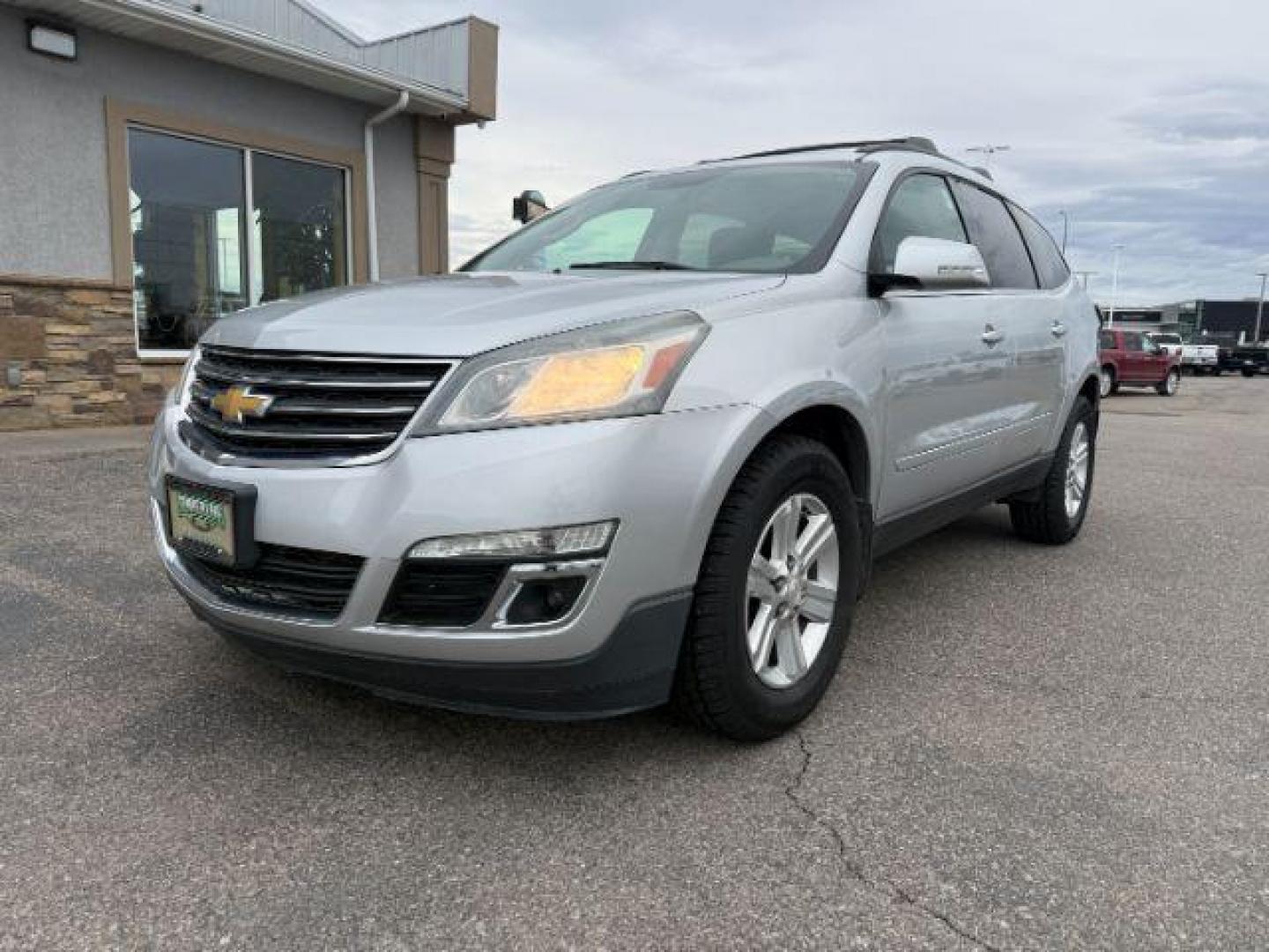 2014 Silver Ice Metallic /Ebony Chevrolet Traverse (1GNKVHKD9EJ) with an 36L V-6 gasoline direct injection engine, Automatic transmission, located at 1175 N Woodruff Ave, Idaho Falls, ID, 83401, 43.506901, -111.999657 - At Timberline Auto, finding a great deal on your next vehicle is always easy! Our experienced sales staff's goal is to help find you the right vehicle at the right price! Our knowledgeable finance department has options for almost any credit score. We offer extended service contract options to prote - Photo#0