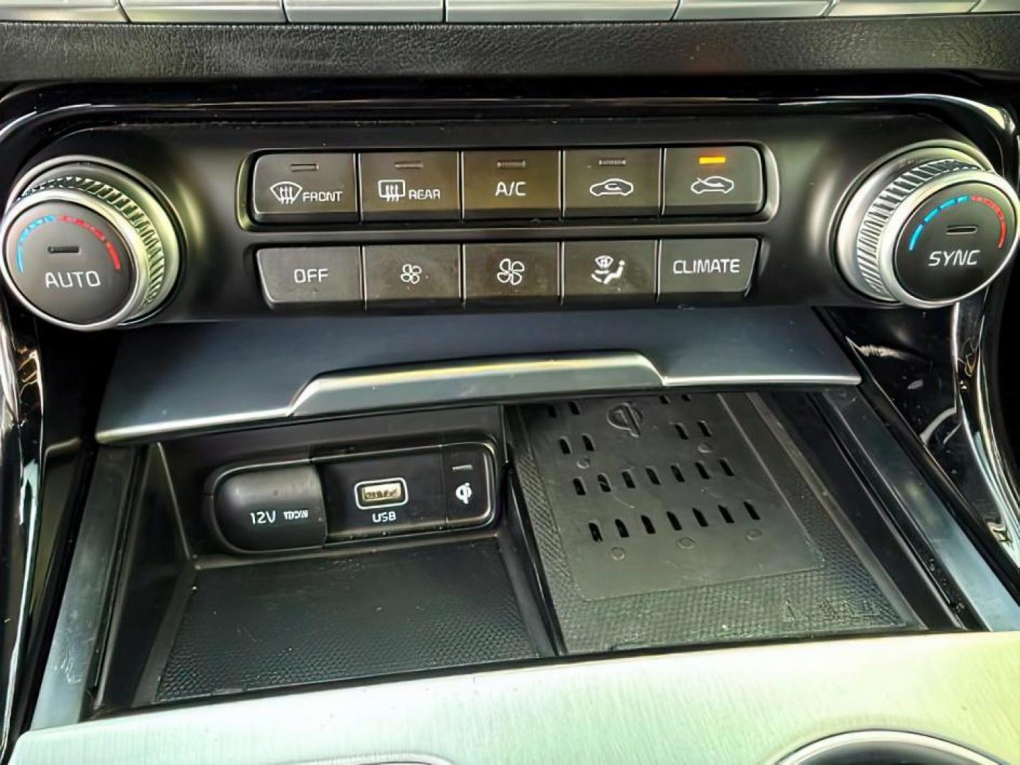 2023 CHARCOAL GRAY /Black KIA Stinger (KNAE55LC8P6) with an LAMBDA II 33L V-6 gasoline direct injection engine, Automatic transmission, located at 1175 N Woodruff Ave, Idaho Falls, ID, 83401, 43.506901, -111.999657 - At Timberline Auto, finding a great deal on your next vehicle is always easy! Our experienced sales staff's goal is to help find you the right vehicle at the right price! Our knowledgeable finance department has options for almost any credit score. We offer extended service contract options to prote - Photo#16