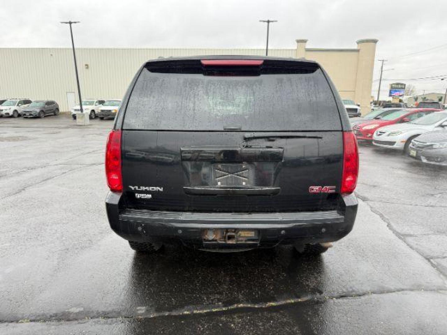 2007 BLACK /LEATHER GMC Yukon (1GKFK13007J) with an 53 engine, Automatic transmission, located at 1175 N Woodruff Ave, Idaho Falls, ID, 83401, 43.506901, -111.999657 - At Timberline Auto, finding a great deal on your next vehicle is always easy! Our experienced sales staff's goal is to help find you the right vehicle at the right price! Our knowledgeable finance department has options for almost any credit score. We offer extended service contract options to prote - Photo#12
