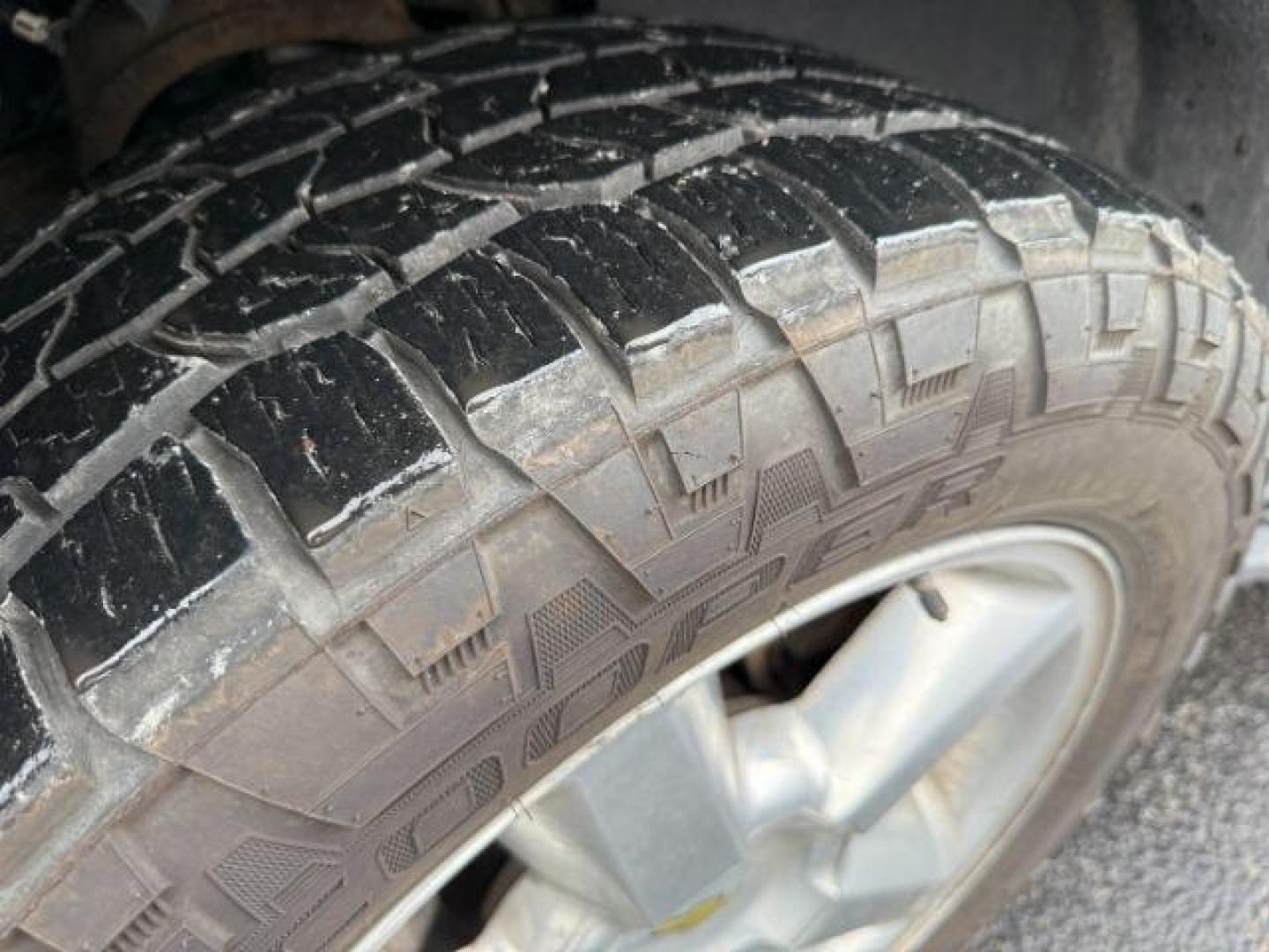 2007 BLACK /LEATHER GMC Yukon (1GKFK13007J) with an 53 engine, Automatic transmission, located at 1175 N Woodruff Ave, Idaho Falls, ID, 83401, 43.506901, -111.999657 - At Timberline Auto, finding a great deal on your next vehicle is always easy! Our experienced sales staff's goal is to help find you the right vehicle at the right price! Our knowledgeable finance department has options for almost any credit score. We offer extended service contract options to prote - Photo#17