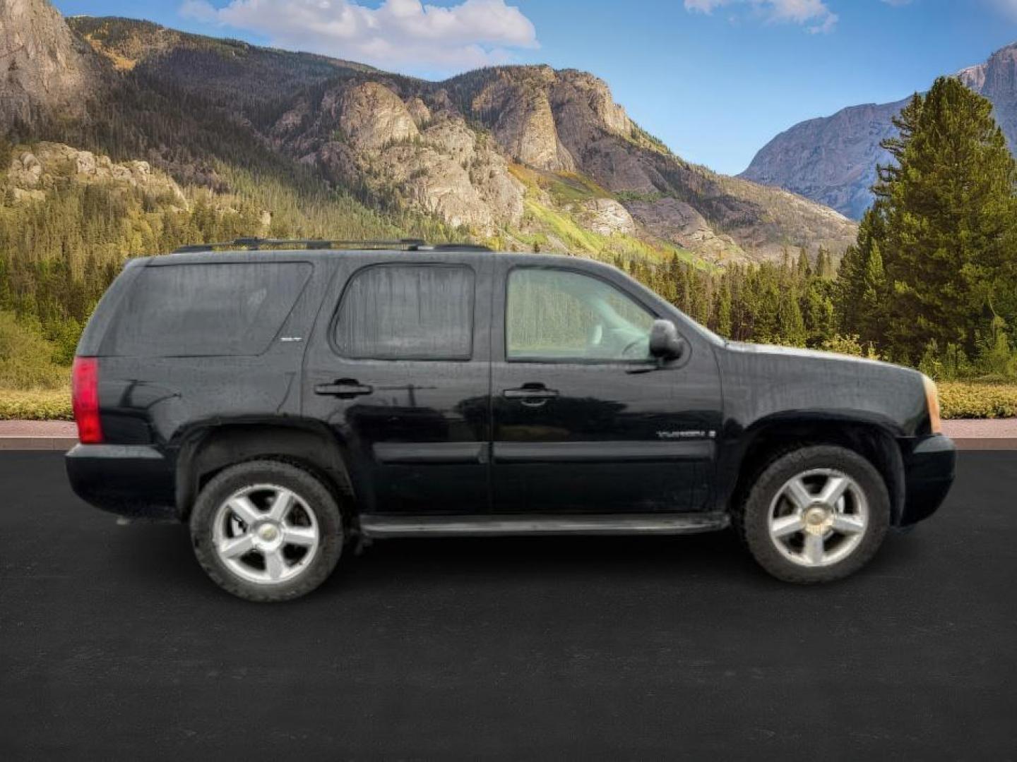 2007 BLACK /LEATHER GMC Yukon (1GKFK13007J) with an 53 engine, Automatic transmission, located at 1175 N Woodruff Ave, Idaho Falls, ID, 83401, 43.506901, -111.999657 - At Timberline Auto, finding a great deal on your next vehicle is always easy! Our experienced sales staff's goal is to help find you the right vehicle at the right price! Our knowledgeable finance department has options for almost any credit score. We offer extended service contract options to prote - Photo#5