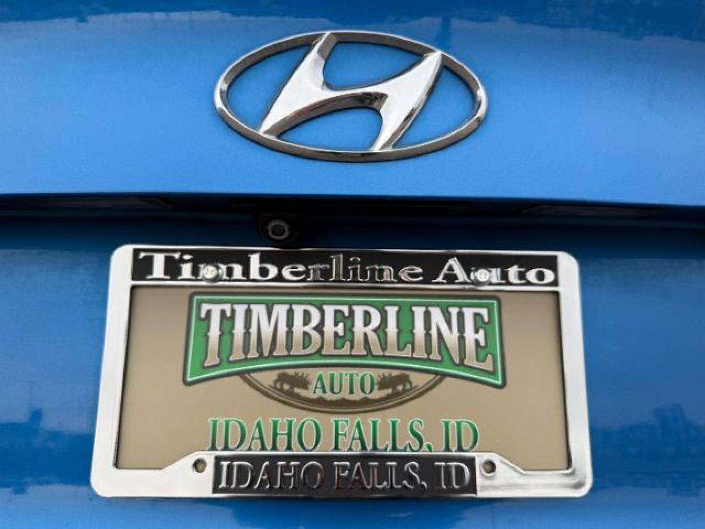 2017 Electric Blue /Black Hyundai Elantra (5NPD84LF4HH) with an Nu 2L I-4 DOHC engine, Automatic transmission, located at 1175 N Woodruff Ave, Idaho Falls, ID, 83401, 43.506901, -111.999657 - At Timberline Auto, finding a great deal on your next vehicle is always easy! Our experienced sales staff's goal is to help find you the right vehicle at the right price! Our knowledgeable finance department has options for almost any credit score. We offer extended service contract options to prote - Photo#29