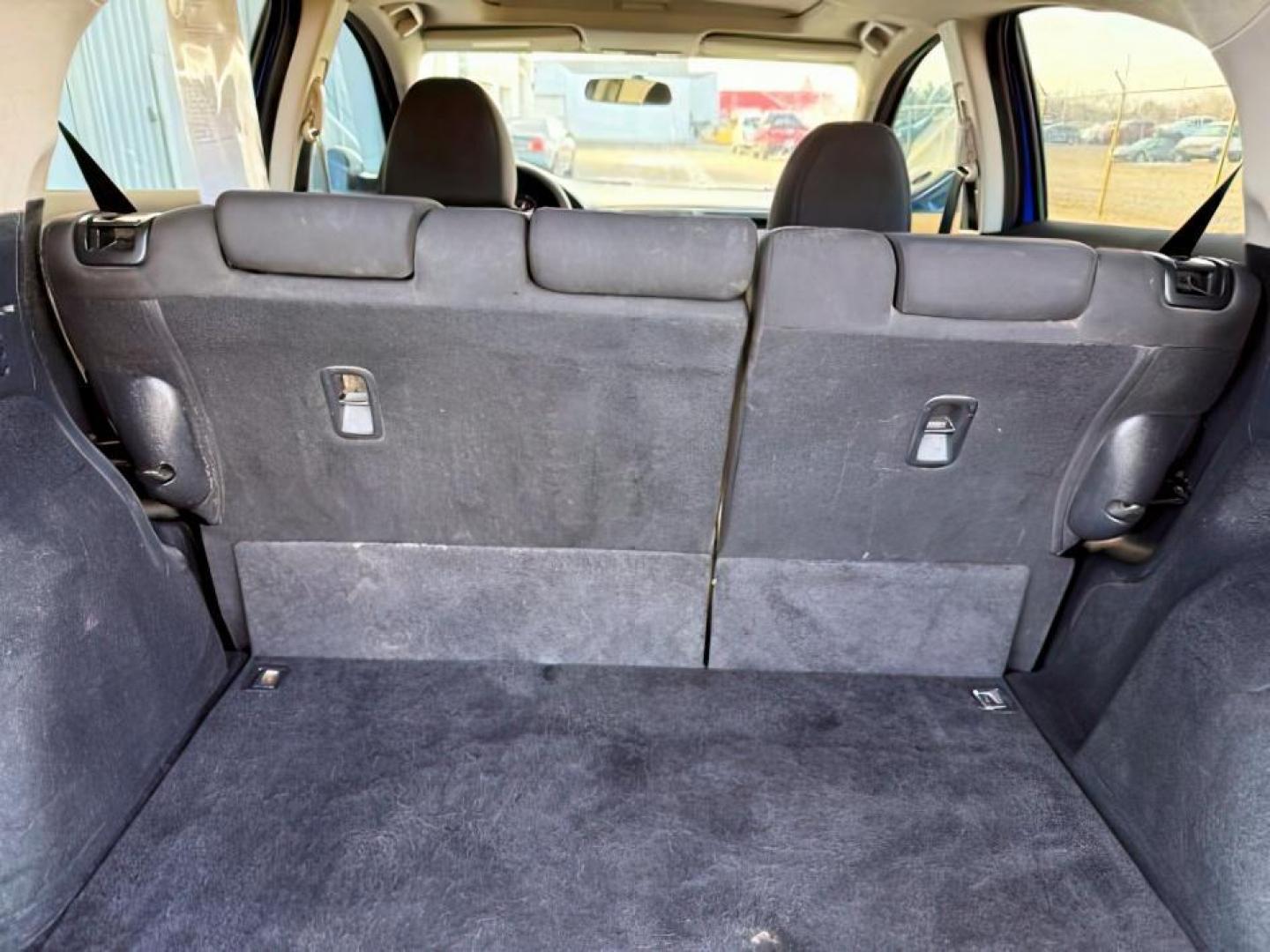 2018 BLUE /Black Honda HR-V (3CZRU6H51JG) with an 18L I-4 variable valve control engine, Automatic transmission, located at 1175 N Woodruff Ave, Idaho Falls, ID, 83401, 43.506901, -111.999657 - At Timberline Auto, finding a great deal on your next vehicle is always easy! Our experienced sales staff's goal is to help find you the right vehicle at the right price! Our knowledgeable finance department has options for almost any credit score. We offer extended service contract options to prote - Photo#5