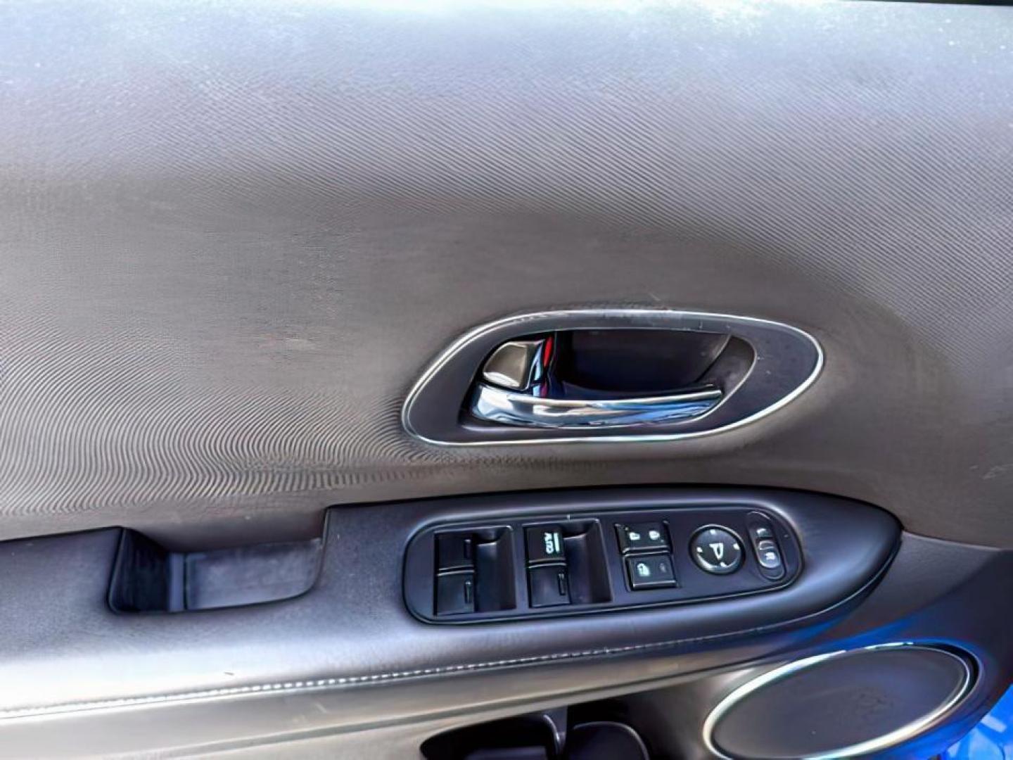 2018 BLUE /Black Honda HR-V (3CZRU6H51JG) with an 18L I-4 variable valve control engine, Automatic transmission, located at 1175 N Woodruff Ave, Idaho Falls, ID, 83401, 43.506901, -111.999657 - At Timberline Auto, finding a great deal on your next vehicle is always easy! Our experienced sales staff's goal is to help find you the right vehicle at the right price! Our knowledgeable finance department has options for almost any credit score. We offer extended service contract options to prote - Photo#20