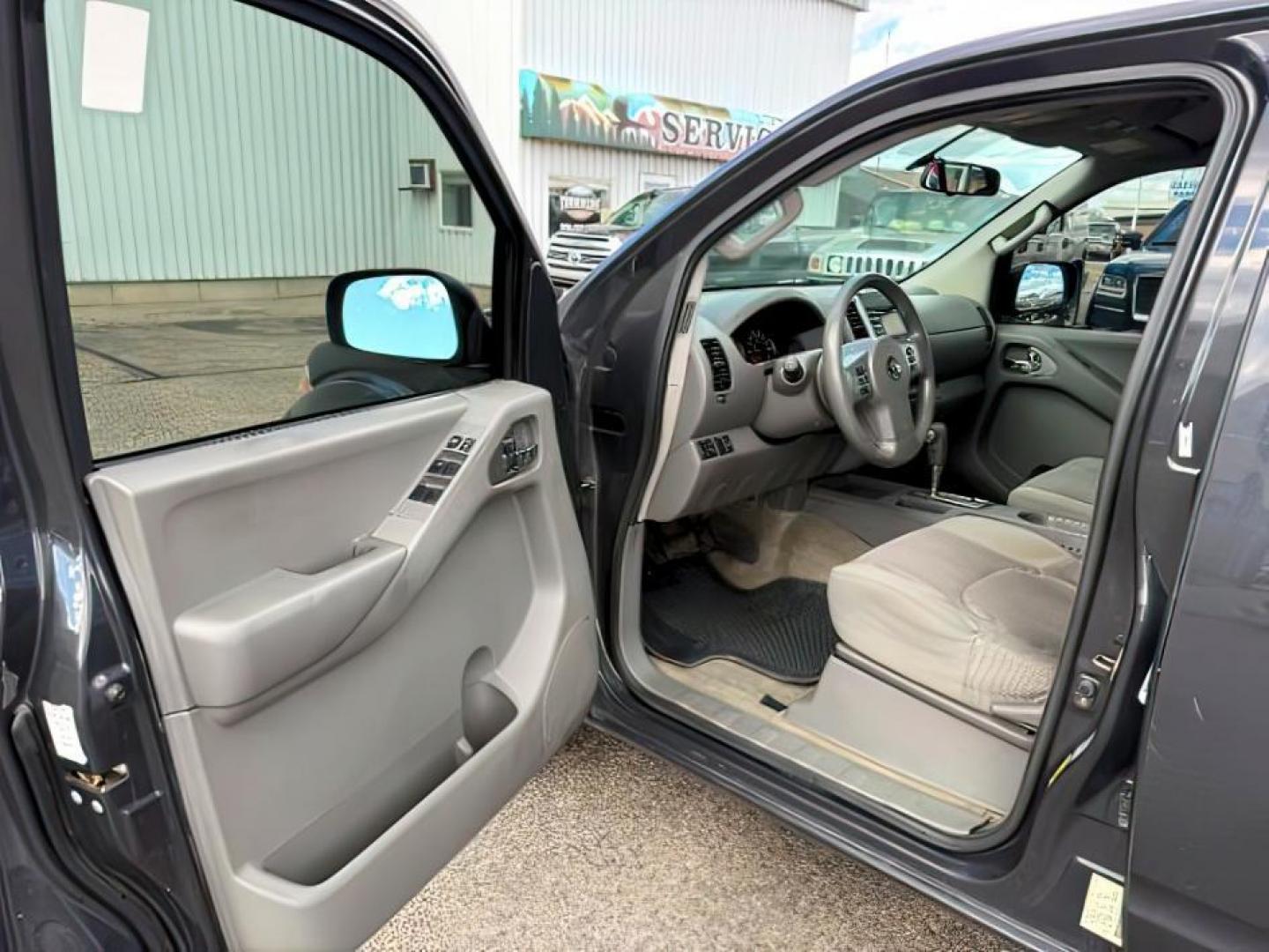 2014 GRAY /Steel Nissan Frontier (1N6AD0ER1EN) with an VQ 4L V-6 DOHC engine, Automatic transmission, located at 1175 N Woodruff Ave, Idaho Falls, ID, 83401, 43.506901, -111.999657 - At Timberline Auto, finding a great deal on your next vehicle is always easy! Our experienced sales staff's goal is to help find you the right vehicle at the right price! Our knowledgeable finance department has options for almost any credit score. We offer extended service contract options to prote - Photo#9