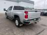 2021 Silver Ice Metallic /Jet Black Chevrolet Silverado 3500HD (1GC4YUEY5MF) with an Duramax 66L V-8 diesel direct injection engine, Automatic transmission, located at 1175 N Woodruff Ave, Idaho Falls, ID, 83401, 43.506901, -111.999657 - At Timberline Auto, finding a great deal on your next vehicle is always easy! Our experienced sales staff's goal is to help find you the right vehicle at the right price! Our knowledgeable finance department has options for almost any credit score. We offer extended service contract options to prote - Photo#25