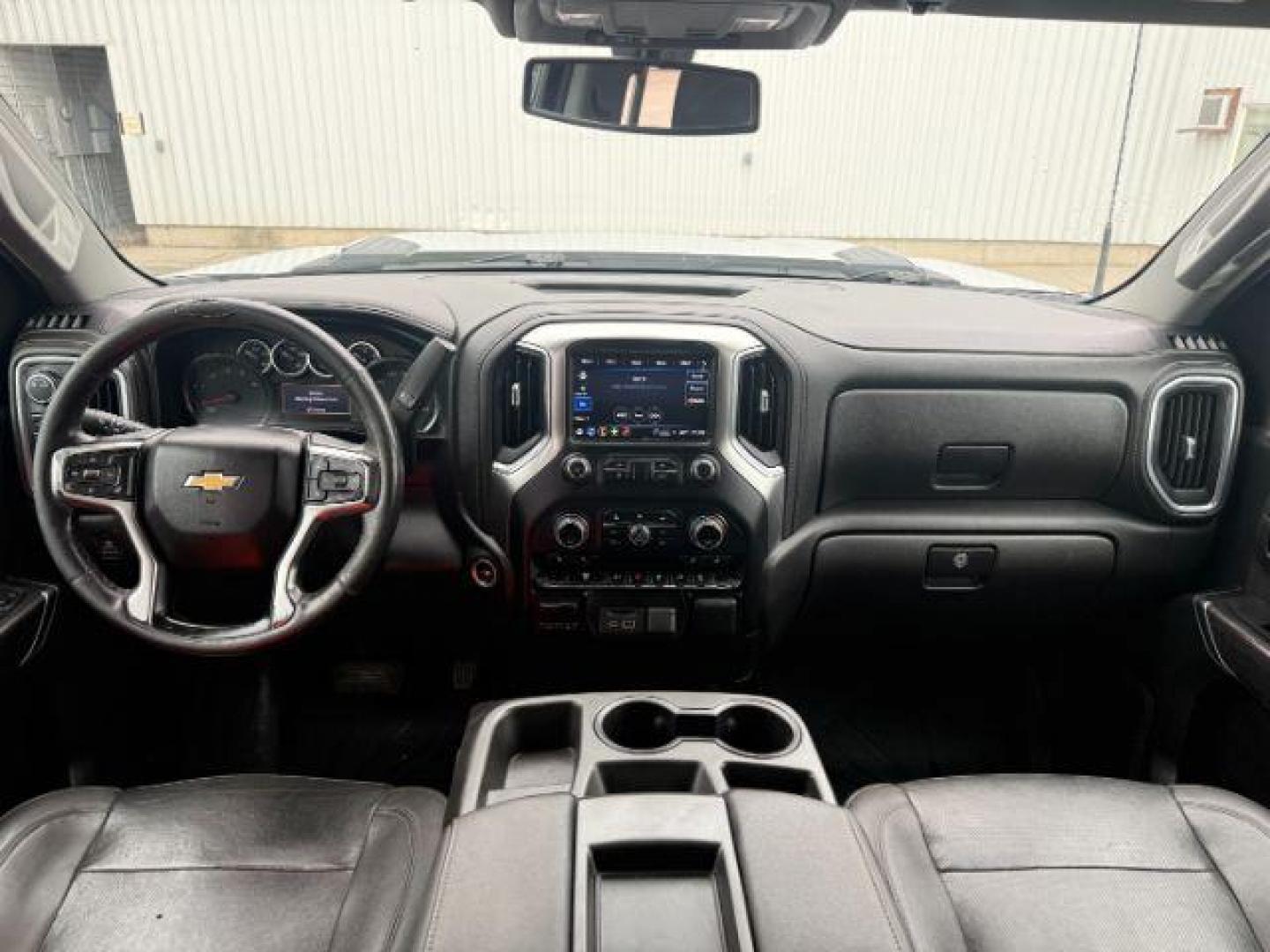 2021 Silver Ice Metallic /Jet Black Chevrolet Silverado 3500HD (1GC4YUEY5MF) with an Duramax 66L V-8 diesel direct injection engine, Automatic transmission, located at 1175 N Woodruff Ave, Idaho Falls, ID, 83401, 43.506901, -111.999657 - At Timberline Auto, finding a great deal on your next vehicle is always easy! Our experienced sales staff's goal is to help find you the right vehicle at the right price! Our knowledgeable finance department has options for almost any credit score. We offer extended service contract options to prote - Photo#44