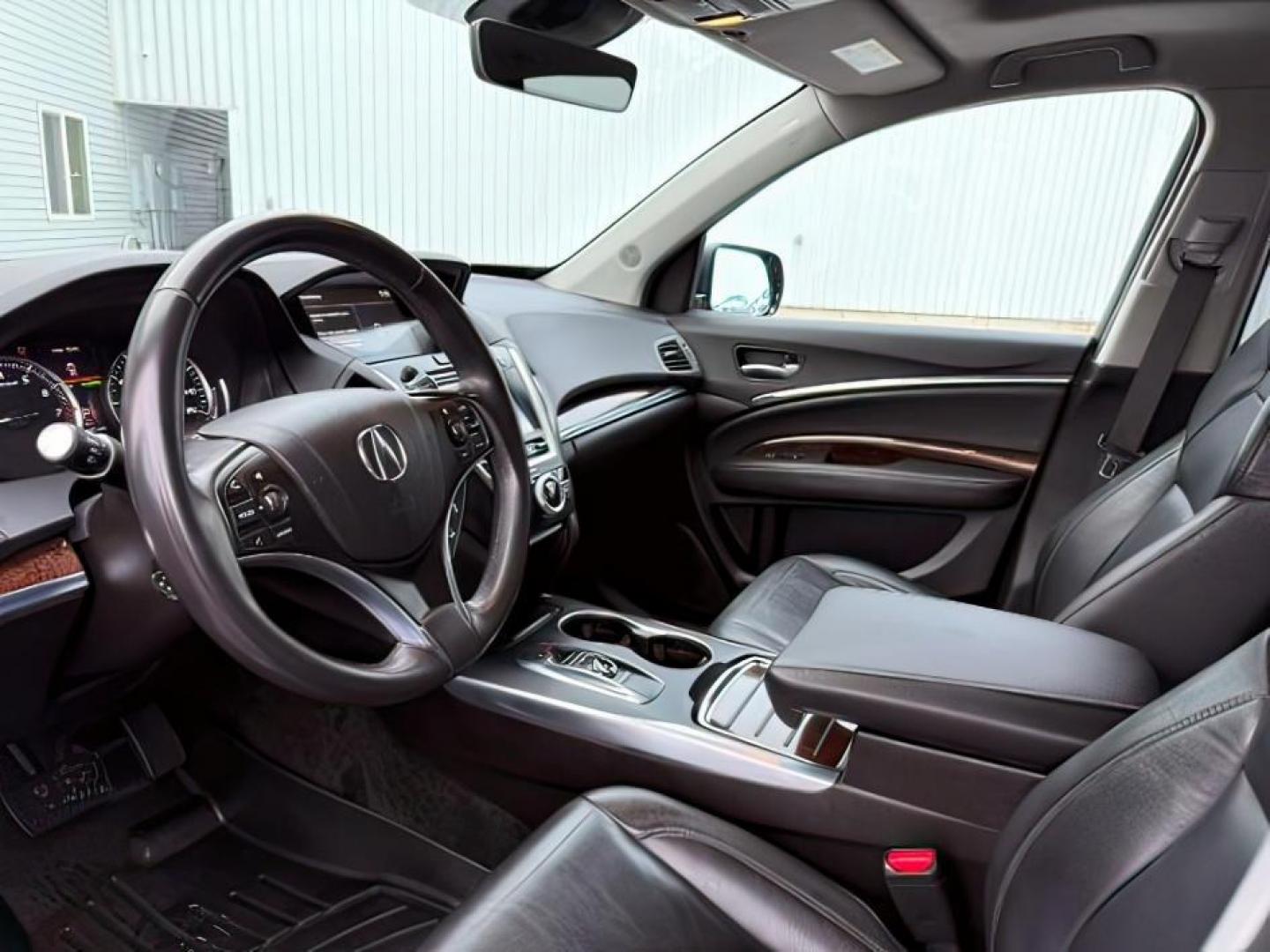 2018 GRAY /LEATHER Acura MDX (5J8YD3H33JL) with an 35L V6 engine, Automatic transmission, located at 1175 N Woodruff Ave, Idaho Falls, ID, 83401, 43.506901, -111.999657 - At Timberline Auto, finding a great deal on your next vehicle is always easy! Our experienced sales staff's goal is to help find you the right vehicle at the right price! Our knowledgeable finance department has options for almost any credit score. We offer extended service contract options to prote - Photo#15