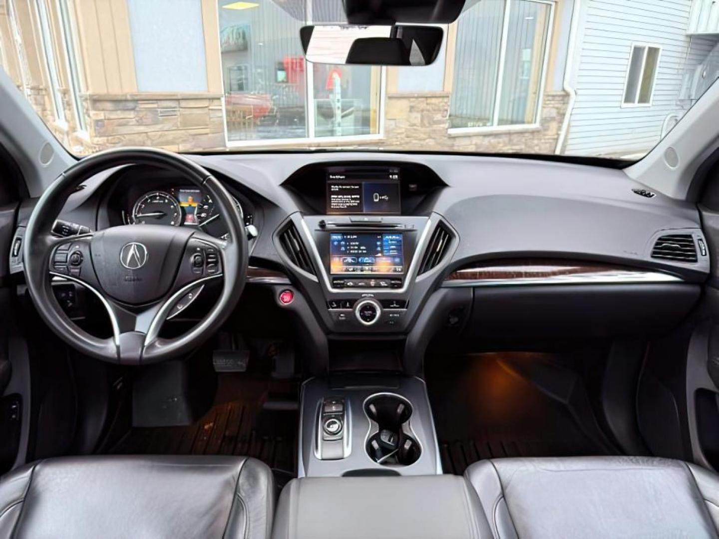 2018 GRAY /LEATHER Acura MDX (5J8YD3H33JL) with an 35L V6 engine, Automatic transmission, located at 1175 N Woodruff Ave, Idaho Falls, ID, 83401, 43.506901, -111.999657 - At Timberline Auto, finding a great deal on your next vehicle is always easy! Our experienced sales staff's goal is to help find you the right vehicle at the right price! Our knowledgeable finance department has options for almost any credit score. We offer extended service contract options to prote - Photo#23