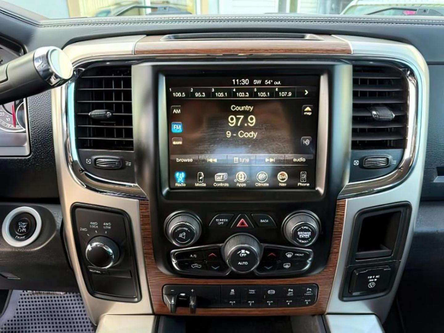 2016 GRAY /Black Ram 2500 (3C6UR5FL2GG) with an Cummins 67L I-6 diesel direct injection engine, Automatic transmission, located at 1175 N Woodruff Ave, Idaho Falls, ID, 83401, 43.506901, -111.999657 - At Timberline Auto, finding a great deal on your next vehicle is always easy! Our experienced sales staff's goal is to help find you the right vehicle at the right price! Our knowledgeable finance department has options for almost any credit score. We offer extended service contract options to prote - Photo#15