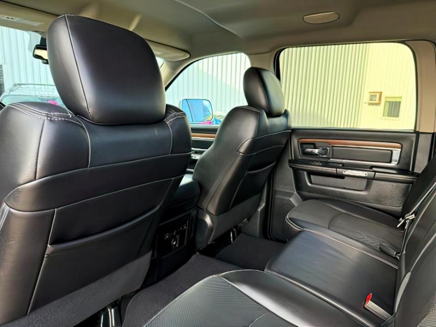 2016 GRAY /Black Ram 2500 (3C6UR5FL2GG) with an Cummins 67L I-6 diesel direct injection engine, Automatic transmission, located at 1175 N Woodruff Ave, Idaho Falls, ID, 83401, 43.506901, -111.999657 - At Timberline Auto, finding a great deal on your next vehicle is always easy! Our experienced sales staff's goal is to help find you the right vehicle at the right price! Our knowledgeable finance department has options for almost any credit score. We offer extended service contract options to prote - Photo#24