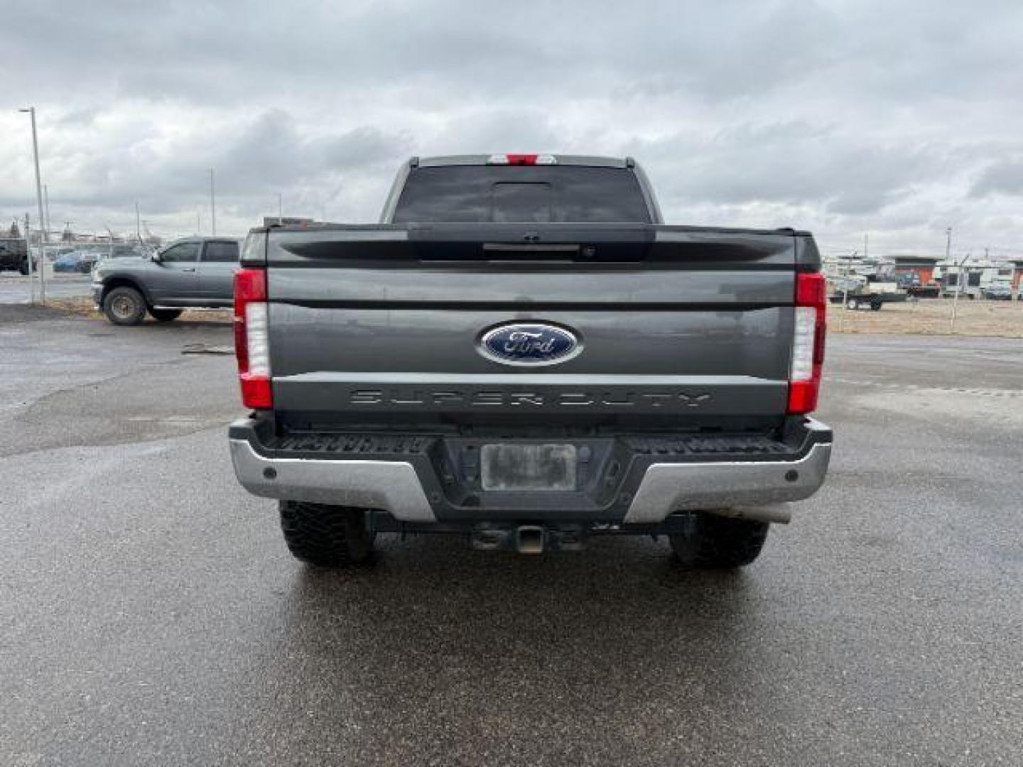 2019 GRAY /Black Ford F-350 (1FT8W3BT2KE) with an Powerstroke 67L V-8 diesel direct injection engine, Automatic transmission, located at 1175 N Woodruff Ave, Idaho Falls, ID, 83401, 43.506901, -111.999657 - At Timberline Auto, finding a great deal on your next vehicle is always easy! Our experienced sales staff's goal is to help find you the right vehicle at the right price! Our knowledgeable finance department has options for almost any credit score. We offer extended service contract options to prote - Photo#29