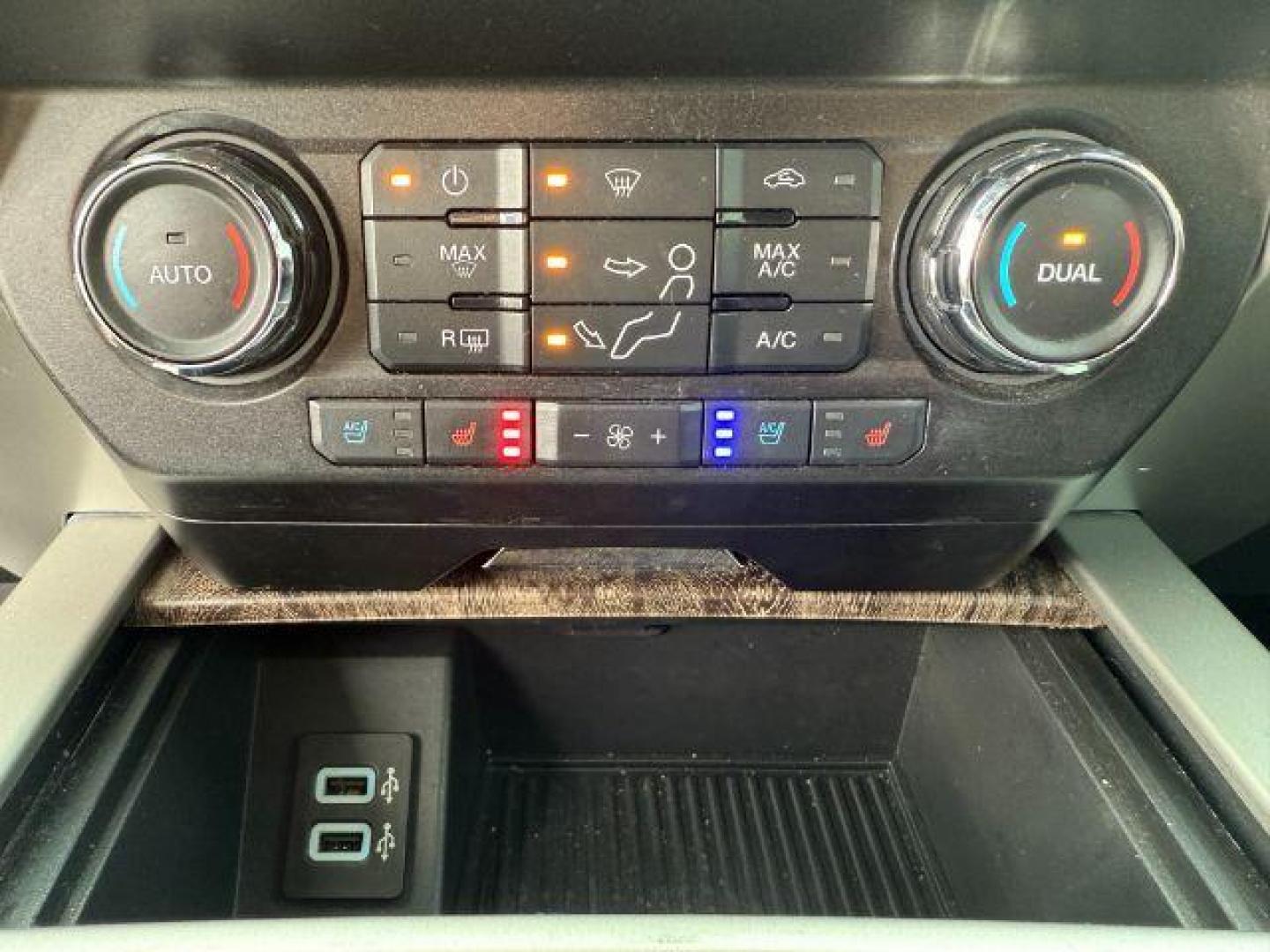 2019 GRAY /Black Ford F-350 (1FT8W3BT2KE) with an Powerstroke 67L V-8 diesel direct injection engine, Automatic transmission, located at 1175 N Woodruff Ave, Idaho Falls, ID, 83401, 43.506901, -111.999657 - At Timberline Auto, finding a great deal on your next vehicle is always easy! Our experienced sales staff's goal is to help find you the right vehicle at the right price! Our knowledgeable finance department has options for almost any credit score. We offer extended service contract options to prote - Photo#43