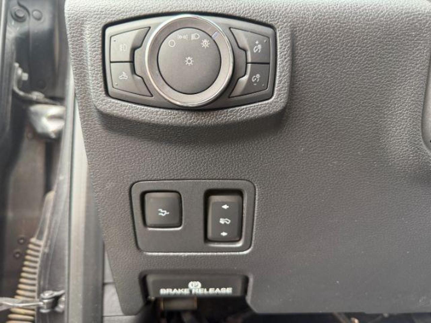 2019 GRAY /Black Ford F-350 (1FT8W3BT2KE) with an Powerstroke 67L V-8 diesel direct injection engine, Automatic transmission, located at 1175 N Woodruff Ave, Idaho Falls, ID, 83401, 43.506901, -111.999657 - At Timberline Auto, finding a great deal on your next vehicle is always easy! Our experienced sales staff's goal is to help find you the right vehicle at the right price! Our knowledgeable finance department has options for almost any credit score. We offer extended service contract options to prote - Photo#45