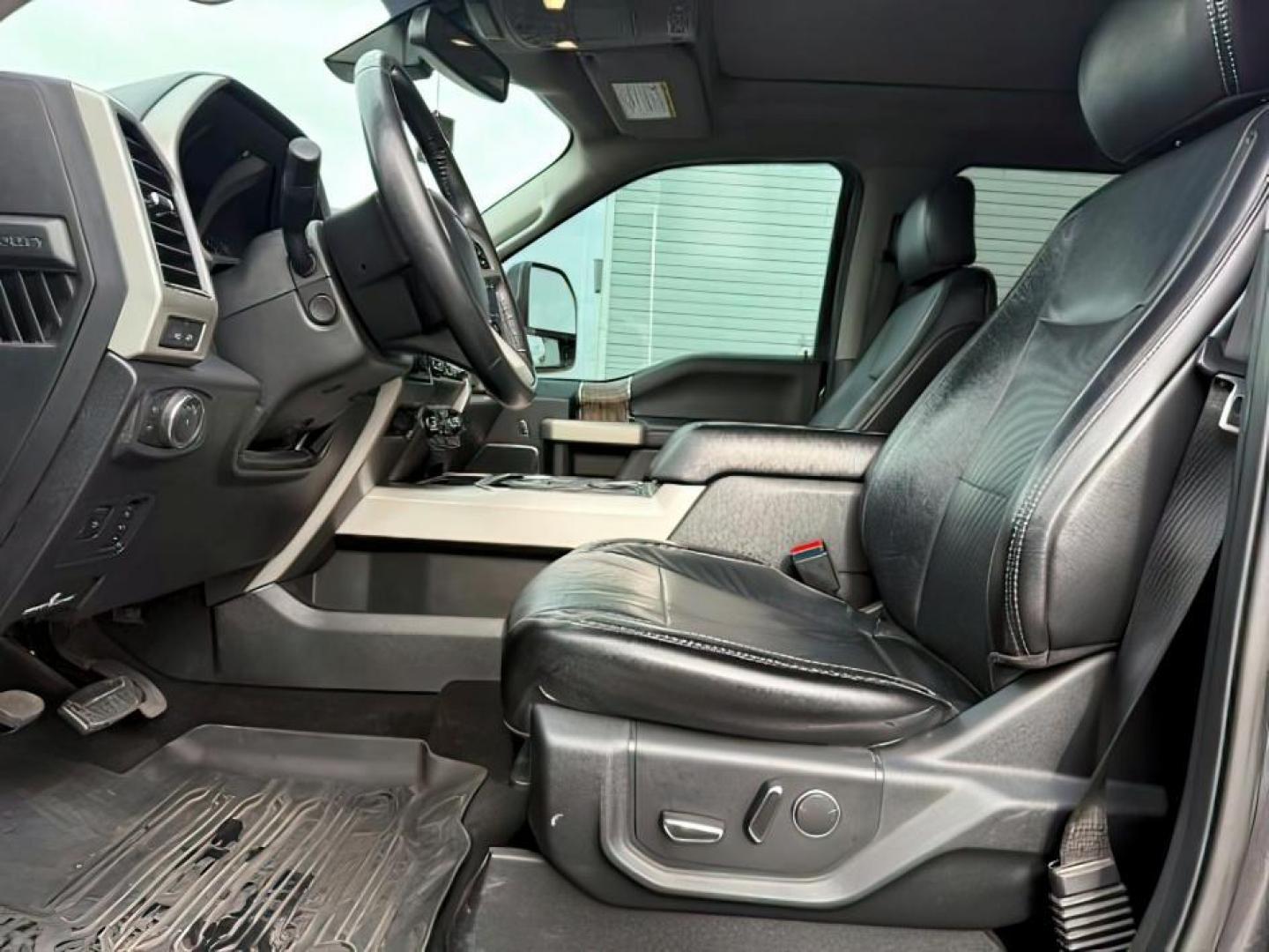 2019 GRAY /Black Ford F-350 (1FT8W3BT2KE) with an Powerstroke 67L V-8 diesel direct injection engine, Automatic transmission, located at 1175 N Woodruff Ave, Idaho Falls, ID, 83401, 43.506901, -111.999657 - At Timberline Auto, finding a great deal on your next vehicle is always easy! Our experienced sales staff's goal is to help find you the right vehicle at the right price! Our knowledgeable finance department has options for almost any credit score. We offer extended service contract options to prote - Photo#13