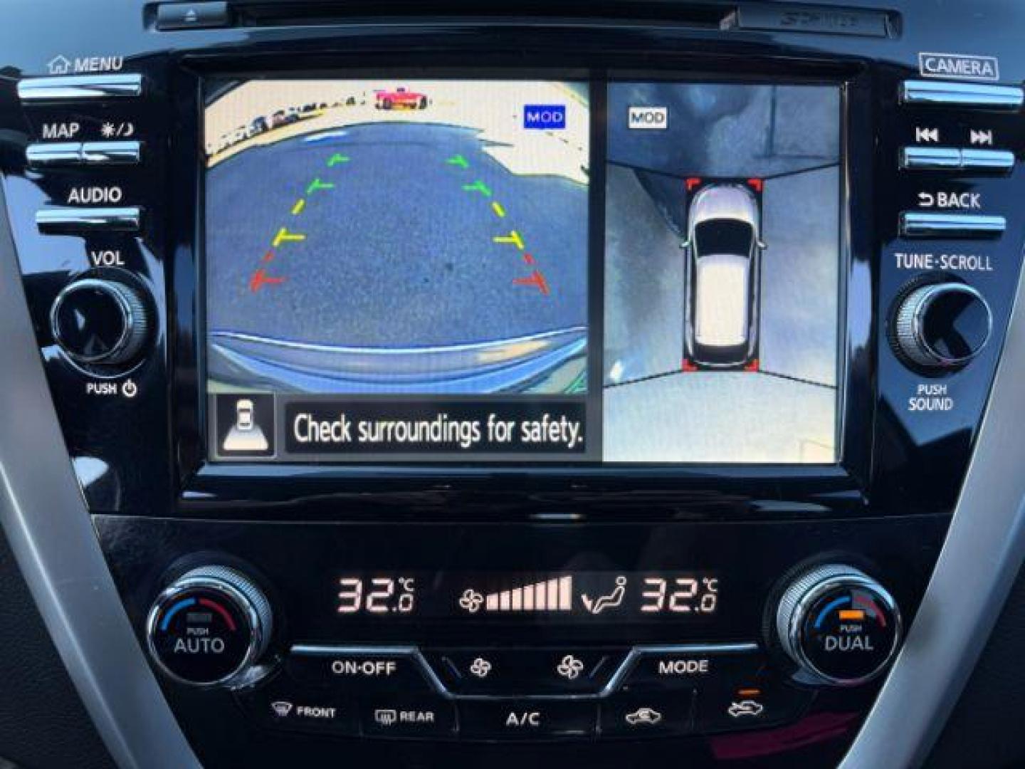 2017 GRAY /Graphite Nissan Murano (5N1AZ2MH4HN) with an 35L V-6 DOHC engine, Automatic transmission, located at 1175 N Woodruff Ave, Idaho Falls, ID, 83401, 43.506901, -111.999657 - At Timberline Auto, finding a great deal on your next vehicle is always easy! Our experienced sales staff's goal is to help find you the right vehicle at the right price! Our knowledgeable finance department has options for almost any credit score. We offer extended service contract options to prote - Photo#46