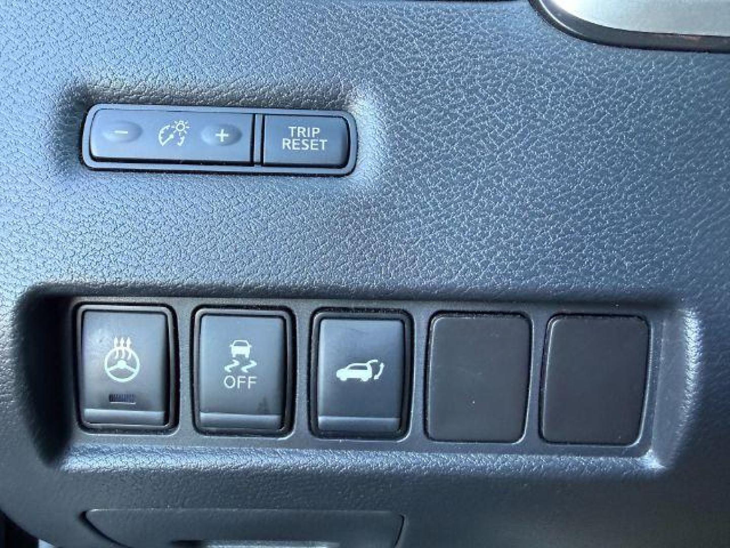 2017 GRAY /Graphite Nissan Murano (5N1AZ2MH4HN) with an 35L V-6 DOHC engine, Automatic transmission, located at 1175 N Woodruff Ave, Idaho Falls, ID, 83401, 43.506901, -111.999657 - At Timberline Auto, finding a great deal on your next vehicle is always easy! Our experienced sales staff's goal is to help find you the right vehicle at the right price! Our knowledgeable finance department has options for almost any credit score. We offer extended service contract options to prote - Photo#49