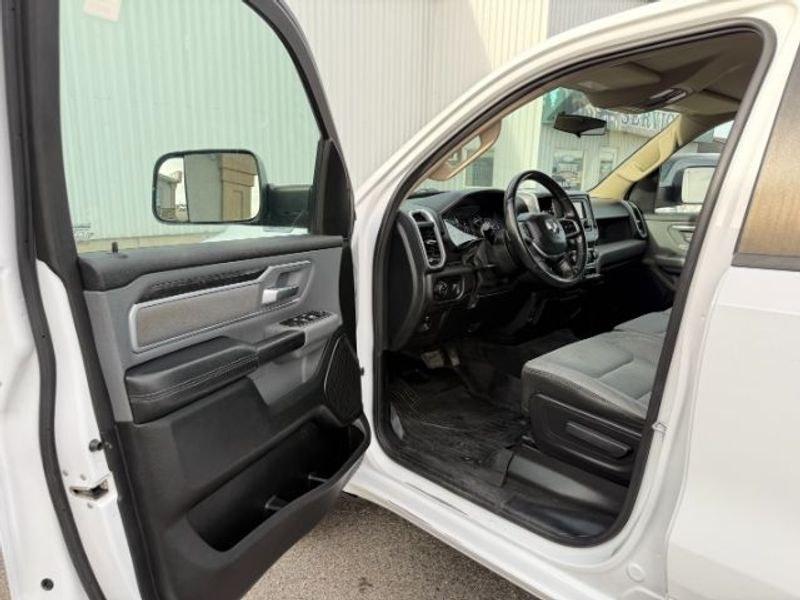 2020 Bright White Clearcoat /Diesel Gray/Black Ram 1500 Big Horn (1C6SRFFT1LN) with an V8, 5.7L engine, 8-speed automatic transmission, located at 1175 N Woodruff Ave, Idaho Falls, ID, 83401, 43.506901, -111.999657 - <b>Vehicle Details</b><br>Take on workdays, weekends, and everything in between with this capable 2020 Ram 1500 Big Horn Crew Cab 4x4 with the 5'7" box, now available in Idaho Falls, ID. Powered by a strong V8, 5.7L gasoline engine and equipped with 4WD, this Ram delivers the commanding performance,- Photo#10