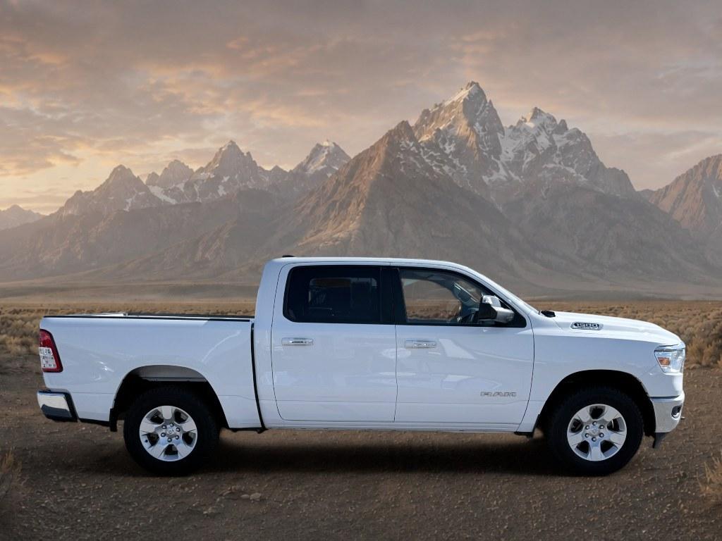 2020 Bright White Clearcoat /Diesel Gray/Black Ram 1500 Big Horn (1C6SRFFT1LN) with an V8, 5.7L engine, 8-speed automatic transmission, located at 1175 N Woodruff Ave, Idaho Falls, ID, 83401, 43.506901, -111.999657 - <b>Vehicle Details</b><br>Take on workdays, weekends, and everything in between with this capable 2020 Ram 1500 Big Horn Crew Cab 4x4 with the 5'7" box, now available in Idaho Falls, ID. Powered by a strong V8, 5.7L gasoline engine and equipped with 4WD, this Ram delivers the commanding performance,- Photo#5