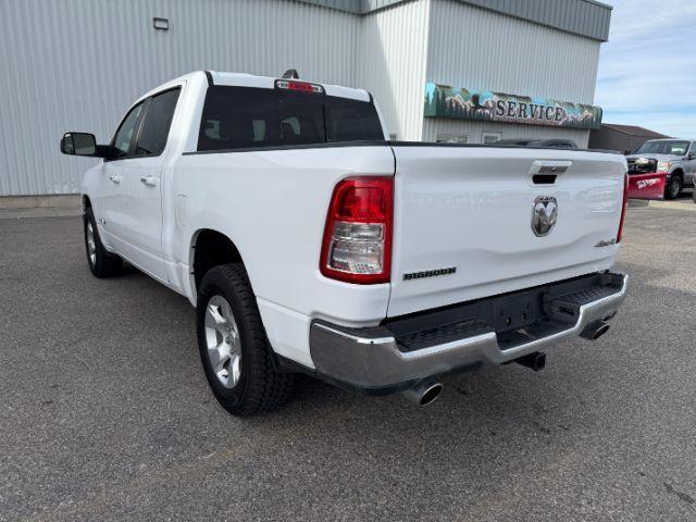 2020 Bright White Clearcoat /Diesel Gray/Black Ram 1500 (1C6SRFFT1LN) with an HEMI 57L V-8 variable valve control engine, Automatic transmission, located at 1175 N Woodruff Ave, Idaho Falls, ID, 83401, 43.506901, -111.999657 - At Timberline Auto, finding a great deal on your next vehicle is always easy! Our experienced sales staff's goal is to help find you the right vehicle at the right price! Our knowledgeable finance department has options for almost any credit score. We offer extended service contract options to prote - Photo#26