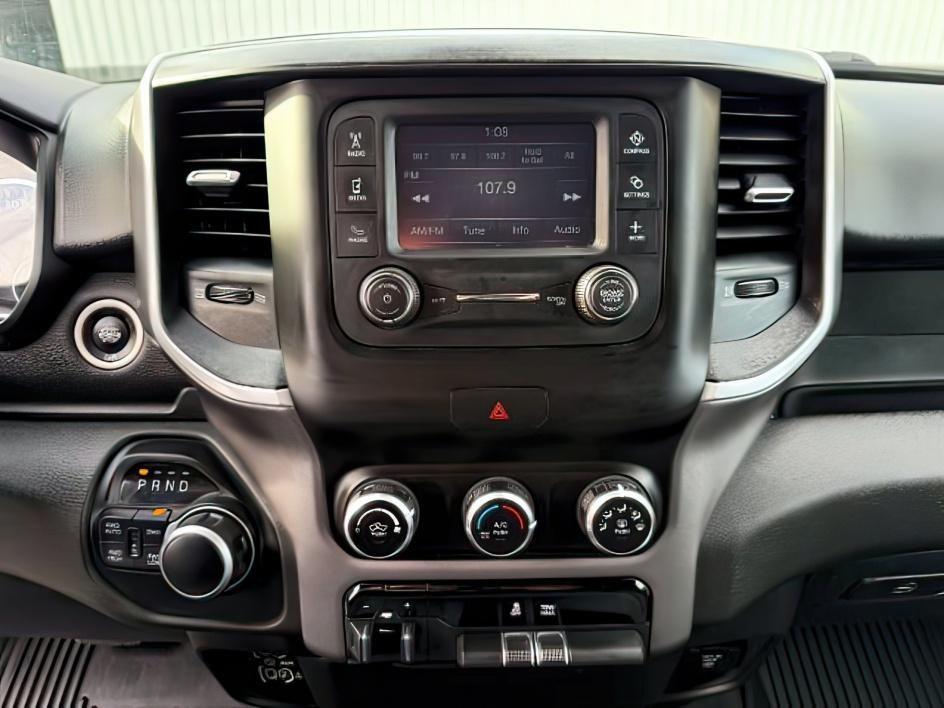 2020 Bright White Clearcoat /Diesel Gray/Black Ram 1500 (1C6SRFFT1LN) with an HEMI 57L V-8 variable valve control engine, Automatic transmission, located at 1175 N Woodruff Ave, Idaho Falls, ID, 83401, 43.506901, -111.999657 - At Timberline Auto, finding a great deal on your next vehicle is always easy! Our experienced sales staff's goal is to help find you the right vehicle at the right price! Our knowledgeable finance department has options for almost any credit score. We offer extended service contract options to prote - Photo#15