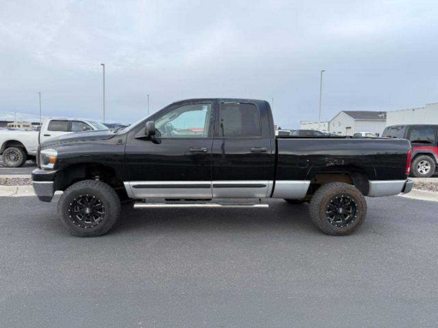 2006 BLACK /Medium Slate Gray Dodge Ram 2500 (1D7KS28C96J) with an Cummins 59L I-6 diesel direct injection engine, Automatic transmission, located at 1175 N Woodruff Ave, Idaho Falls, ID, 83401, 43.506901, -111.999657 - At Timberline Auto, finding a great deal on your next vehicle is always easy! Our experienced sales staff's goal is to help find you the right vehicle at the right price! Our knowledgeable finance department has options for almost any credit score. We offer extended service contract options to prote - Photo#1