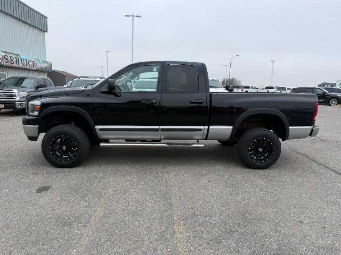 2006 BLACK /Medium Slate Gray Dodge Ram 2500 (1D7KS28C96J) with an Cummins 59L I-6 diesel direct injection engine, Automatic transmission, located at 1175 N Woodruff Ave, Idaho Falls, ID, 83401, 43.506901, -111.999657 - At Timberline Auto, finding a great deal on your next vehicle is always easy! Our experienced sales staff's goal is to help find you the right vehicle at the right price! Our knowledgeable finance department has options for almost any credit score. We offer extended service contract options to prote - Photo#1