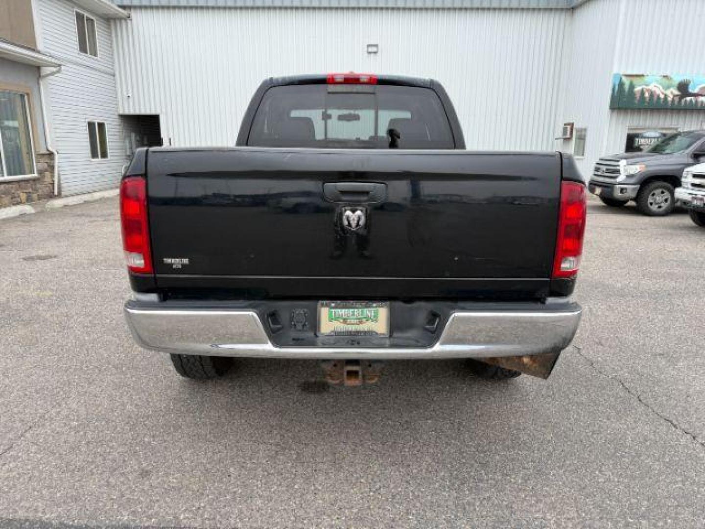 2006 BLACK /Medium Slate Gray Dodge Ram 2500 (1D7KS28C96J) with an Cummins 59L I-6 diesel direct injection engine, Automatic transmission, located at 1175 N Woodruff Ave, Idaho Falls, ID, 83401, 43.506901, -111.999657 - At Timberline Auto, finding a great deal on your next vehicle is always easy! Our experienced sales staff's goal is to help find you the right vehicle at the right price! Our knowledgeable finance department has options for almost any credit score. We offer extended service contract options to prote - Photo#3