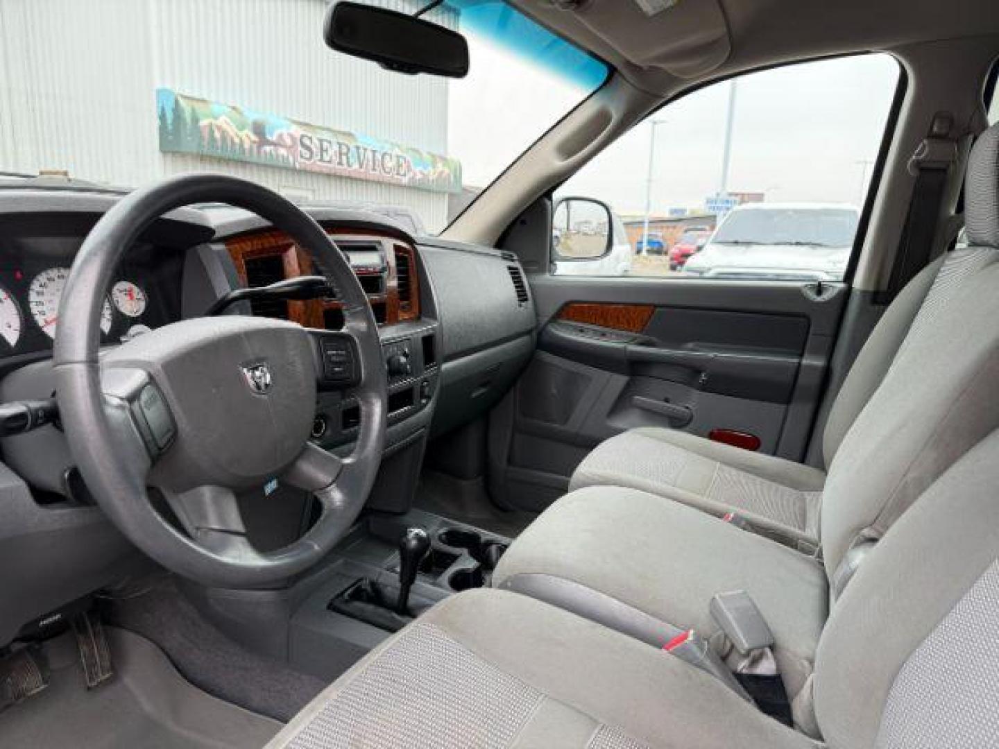 2006 BLACK /Medium Slate Gray Dodge Ram 2500 (1D7KS28C96J) with an Cummins 59L I-6 diesel direct injection engine, Automatic transmission, located at 1175 N Woodruff Ave, Idaho Falls, ID, 83401, 43.506901, -111.999657 - At Timberline Auto, finding a great deal on your next vehicle is always easy! Our experienced sales staff's goal is to help find you the right vehicle at the right price! Our knowledgeable finance department has options for almost any credit score. We offer extended service contract options to prote - Photo#12