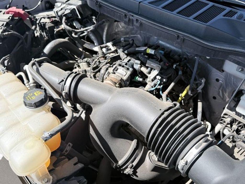 2022 Oxford White /Black w/Medium Dark Slate Ford F-150 XLT (1FTEW1EP2NK) with an V6, 2.7L engine, 10-speed automatic transmission, located at 1175 N Woodruff Ave, Idaho Falls, ID, 83401, 43.506901, -111.999657 - <b>Vehicle Details</b><br>At Timberline Auto, finding a great deal on your next vehicle is always easy! Our experienced sales staff goal is to help find you the right vehicle at the right price! Our knowledgeable finance department has options for almost any credit score. We offer extended servic- Photo#26