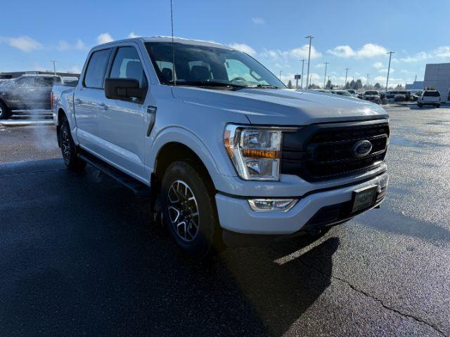 2022 Oxford White /Black w/Medium Dark Slate Ford F-150 XLT (1FTEW1EP2NK) with an V6, 2.7L engine, 10-speed automatic transmission, located at 1175 N Woodruff Ave, Idaho Falls, ID, 83401, 43.506901, -111.999657 - <b>Vehicle Details</b><br>At Timberline Auto, finding a great deal on your next vehicle is always easy! Our experienced sales staff goal is to help find you the right vehicle at the right price! Our knowledgeable finance department has options for almost any credit score. We offer extended servic- Photo#35