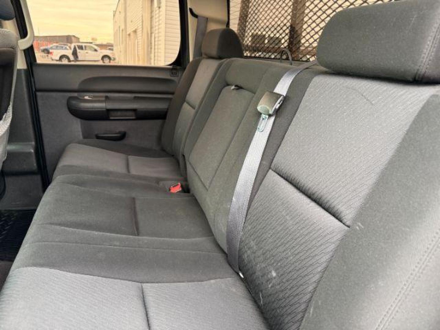 2011 BLUE /Ebony GMC Sierra 2500HD (1GT120C8XBF) with an Duramax 66L V-8 diesel direct injection engine, Automatic transmission, located at 1175 N Woodruff Ave, Idaho Falls, ID, 83401, 43.506901, -111.999657 - At Timberline Auto, finding a great deal on your next vehicle is always easy! Our experienced sales staff's goal is to help find you the right vehicle at the right price! Our knowledgeable finance department has options for almost any credit score. We offer extended service contract options to prote - Photo#37