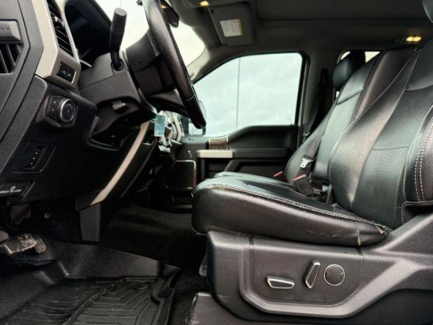 2019 WHITE /Black Ford F-250 (1FT7W2BT8KE) with an Powerstroke 67L V-8 diesel direct injection engine, Automatic transmission, located at 1175 N Woodruff Ave, Idaho Falls, ID, 83401, 43.506901, -111.999657 - At Timberline Auto, finding a great deal on your next vehicle is always easy! Our experienced sales staff's goal is to help find you the right vehicle at the right price! Our knowledgeable finance department has options for almost any credit score. We offer extended service contract options to prote - Photo#36