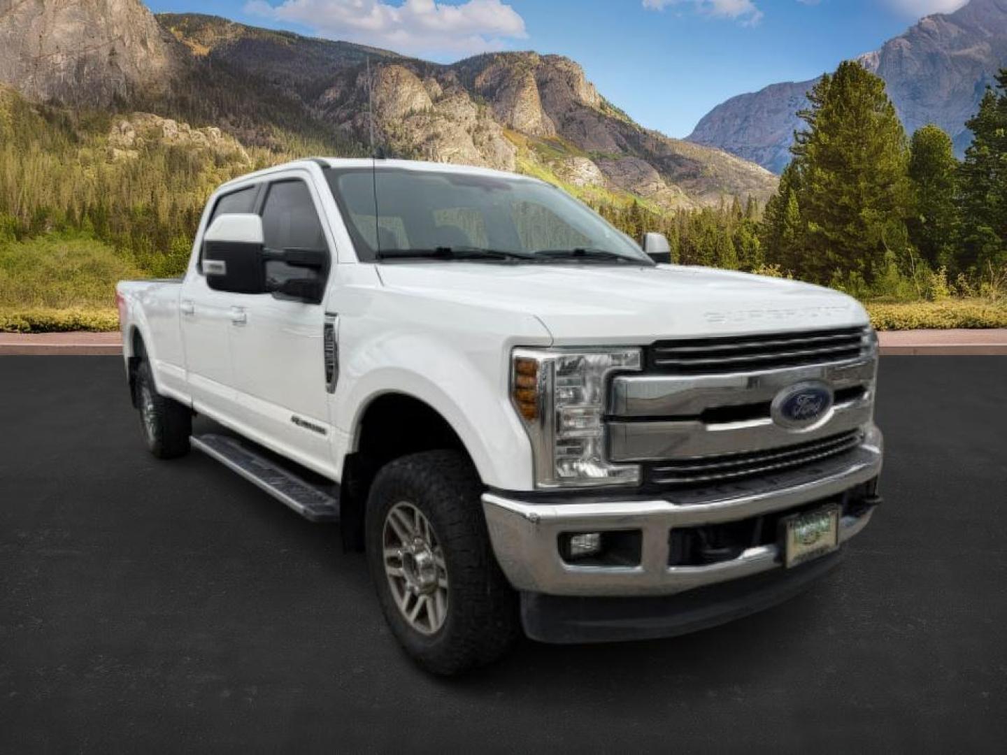2019 WHITE /Black Ford F-250 (1FT7W2BT8KE) with an Powerstroke 67L V-8 diesel direct injection engine, Automatic transmission, located at 1175 N Woodruff Ave, Idaho Falls, ID, 83401, 43.506901, -111.999657 - At Timberline Auto, finding a great deal on your next vehicle is always easy! Our experienced sales staff's goal is to help find you the right vehicle at the right price! Our knowledgeable finance department has options for almost any credit score. We offer extended service contract options to prote - Photo#8