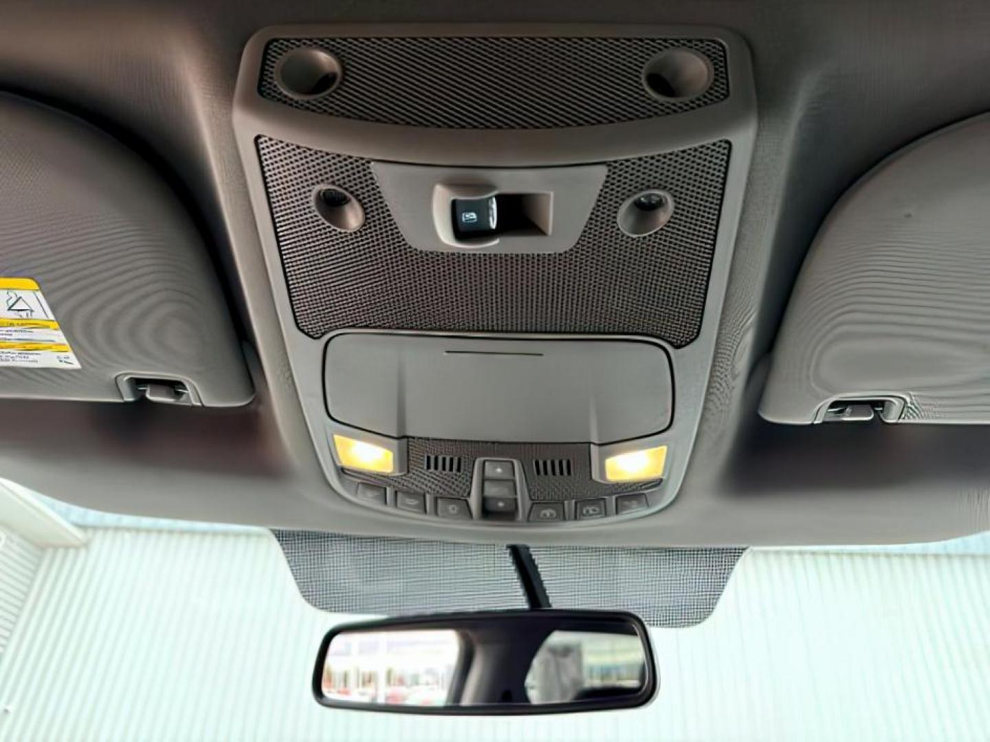 2019 WHITE /Black Ford F-250 (1FT7W2BT8KE) with an Powerstroke 67L V-8 diesel direct injection engine, Automatic transmission, located at 1175 N Woodruff Ave, Idaho Falls, ID, 83401, 43.506901, -111.999657 - At Timberline Auto, finding a great deal on your next vehicle is always easy! Our experienced sales staff's goal is to help find you the right vehicle at the right price! Our knowledgeable finance department has options for almost any credit score. We offer extended service contract options to prote - Photo#17