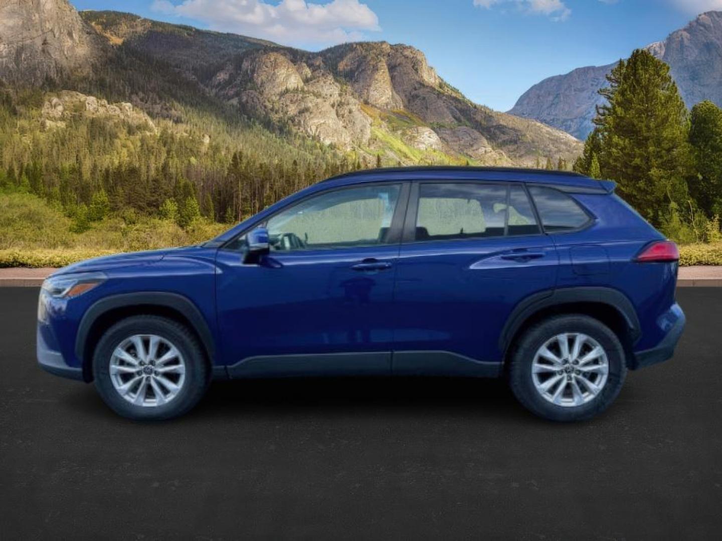 2022 Blue Crush Metallic /Black Toyota Corolla Cross (7MUBAABG0NV) with an Dynamic Force 2L I-4 portdirect injection engine, Automatic transmission, located at 1175 N Woodruff Ave, Idaho Falls, ID, 83401, 43.506901, -111.999657 - At Timberline Auto, finding a great deal on your next vehicle is always easy! Our experienced sales staff's goal is to help find you the right vehicle at the right price! Our knowledgeable finance department has options for almost any credit score. We offer extended service contract options to prote - Photo#1