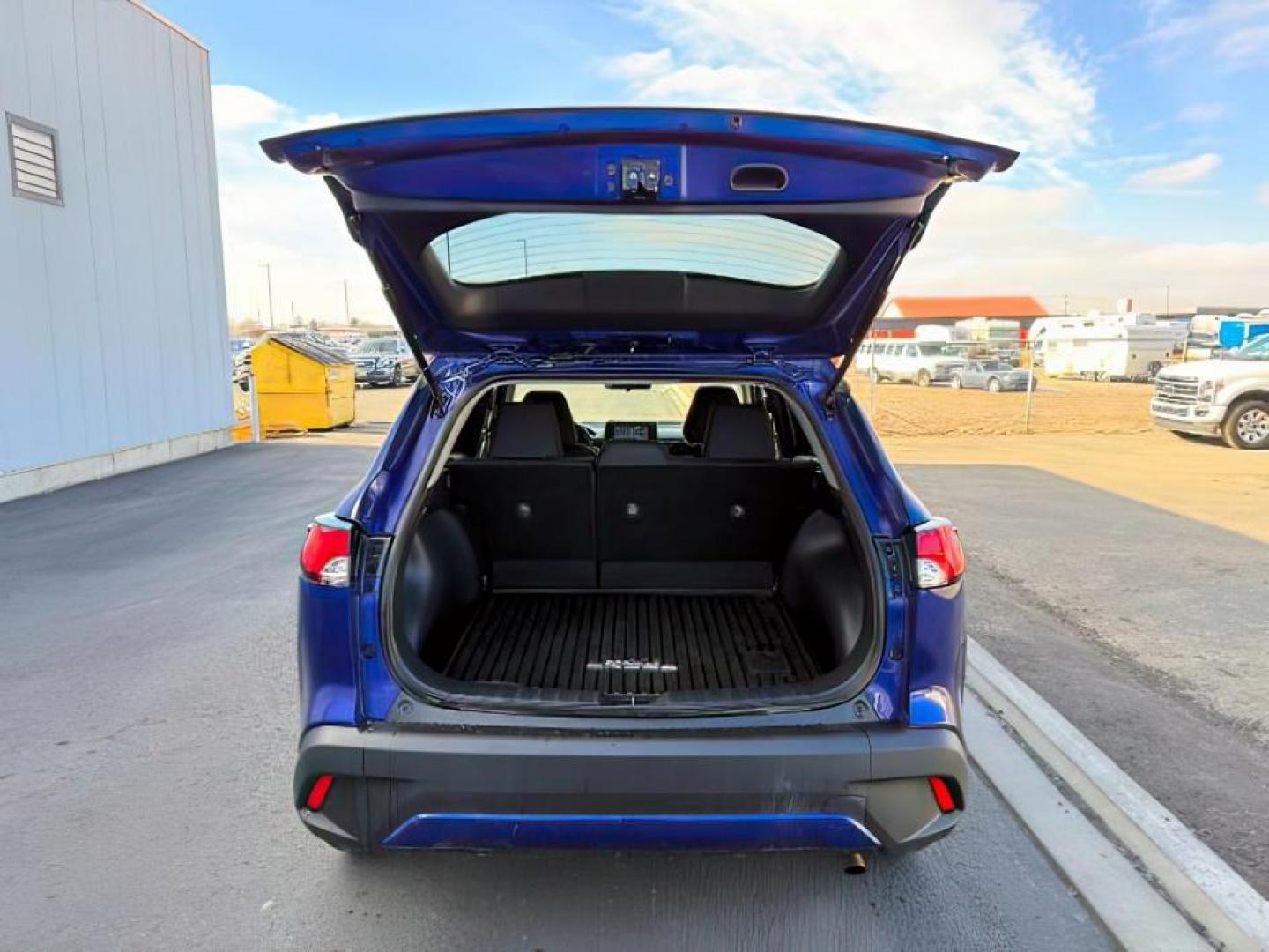 2022 Blue Crush Metallic /Black Toyota Corolla Cross (7MUBAABG0NV) with an Dynamic Force 2L I-4 portdirect injection engine, Automatic transmission, located at 1175 N Woodruff Ave, Idaho Falls, ID, 83401, 43.506901, -111.999657 - At Timberline Auto, finding a great deal on your next vehicle is always easy! Our experienced sales staff's goal is to help find you the right vehicle at the right price! Our knowledgeable finance department has options for almost any credit score. We offer extended service contract options to prote - Photo#5