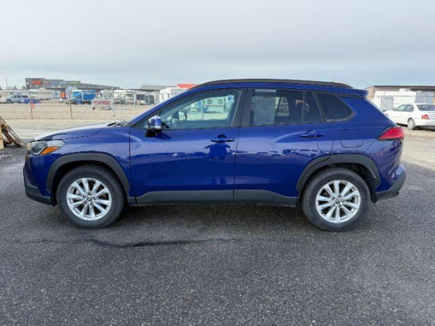2022 Blue Crush Metallic /Black Toyota Corolla Cross (7MUBAABG0NV) with an Dynamic Force 2L I-4 portdirect injection engine, Automatic transmission, located at 1175 N Woodruff Ave, Idaho Falls, ID, 83401, 43.506901, -111.999657 - At Timberline Auto, finding a great deal on your next vehicle is always easy! Our experienced sales staff's goal is to help find you the right vehicle at the right price! Our knowledgeable finance department has options for almost any credit score. We offer extended service contract options to prote - Photo#24