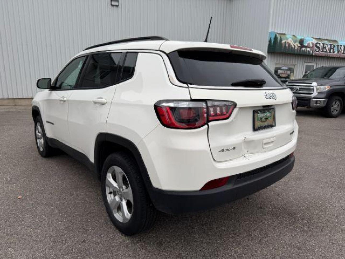 2018 WHITE /CLOTH Jeep Compass (3C4NJDBB6JT) with an 24L engine, Automatic transmission, located at 1175 N Woodruff Ave, Idaho Falls, ID, 83401, 43.506901, -111.999657 - At Timberline Auto, finding a great deal on your next vehicle is always easy! Our experienced sales staff's goal is to help find you the right vehicle at the right price! Our knowledgeable finance department has options for almost any credit score. We offer extended service contract options to prote - Photo#26